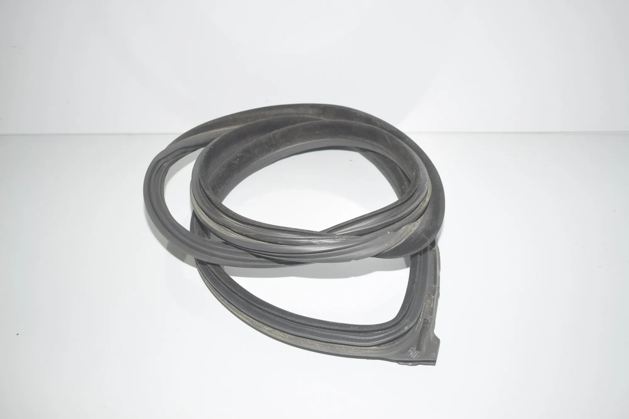 Rear Right Door Seal Rubber – OEM 7275316 · BMW 6 Gran Coupe (F06) 650 i xDrive 2013 – 3