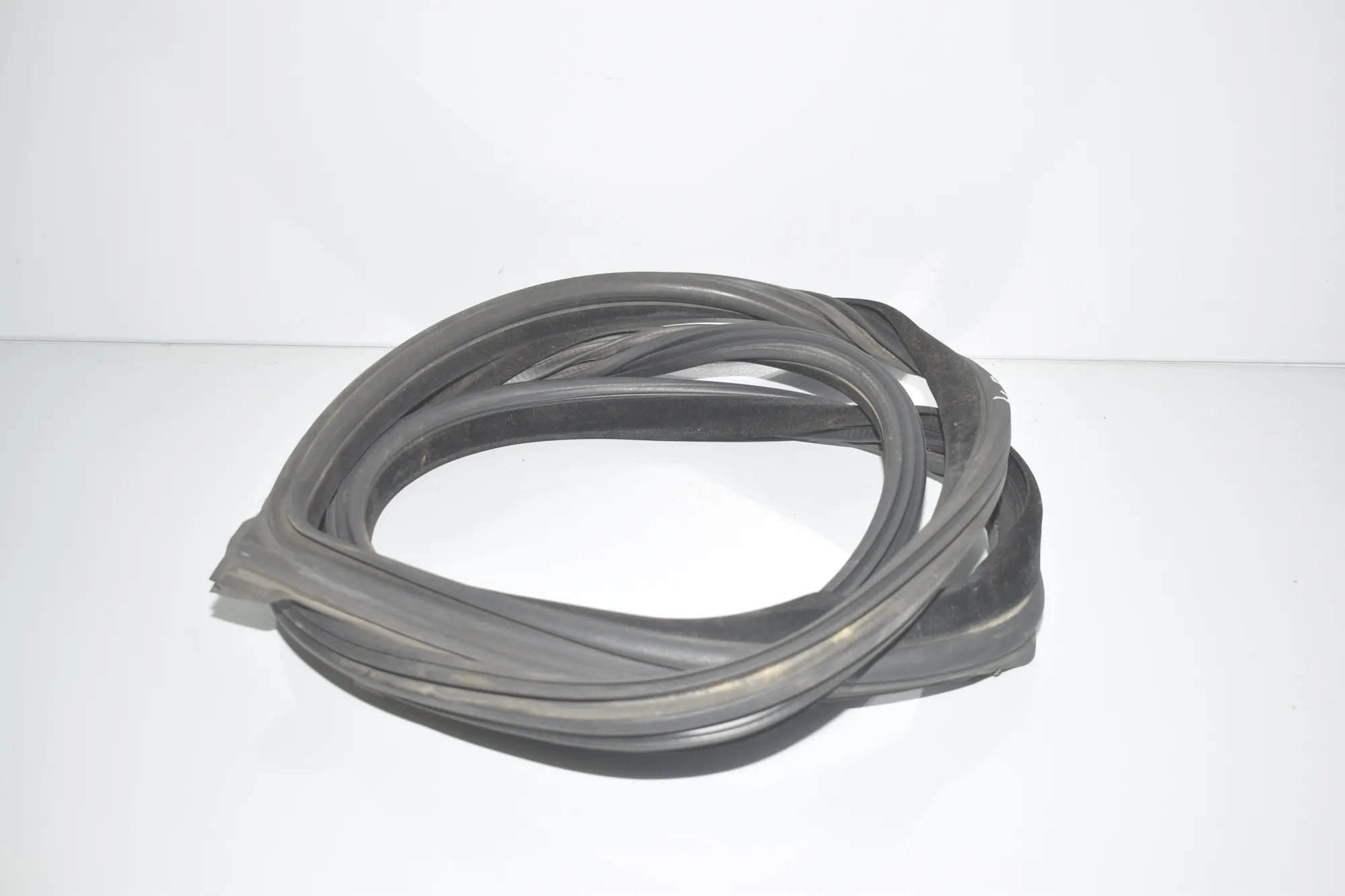 Rear Left Door Seal Rubber – OEM 7275315 · BMW 6 Gran Coupe (F06) 650 i xDrive 2013 – 4
