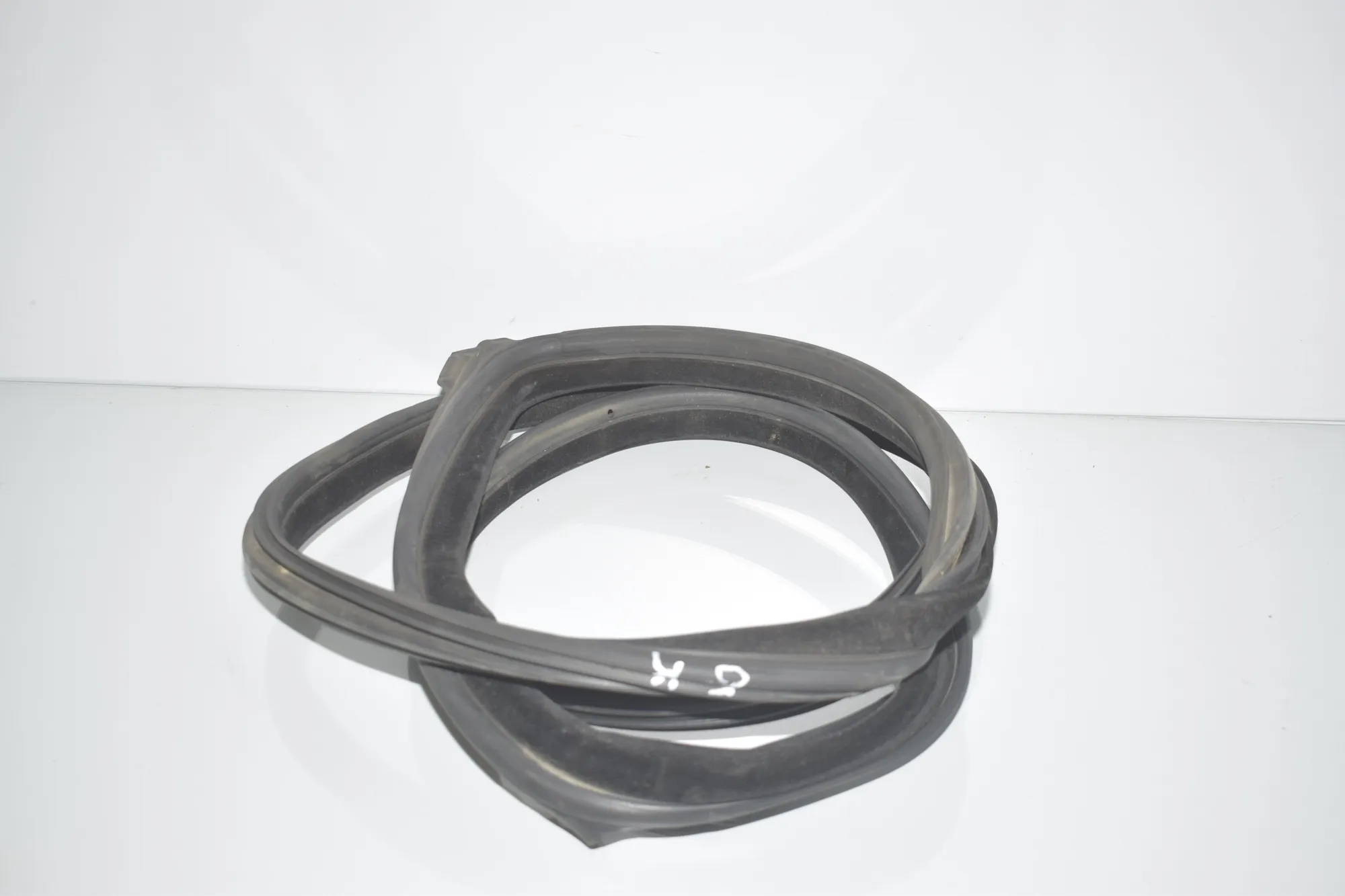 Rear Left Door Seal Rubber – OEM 7275315 · BMW 6 Gran Coupe (F06) 650 i xDrive 2013