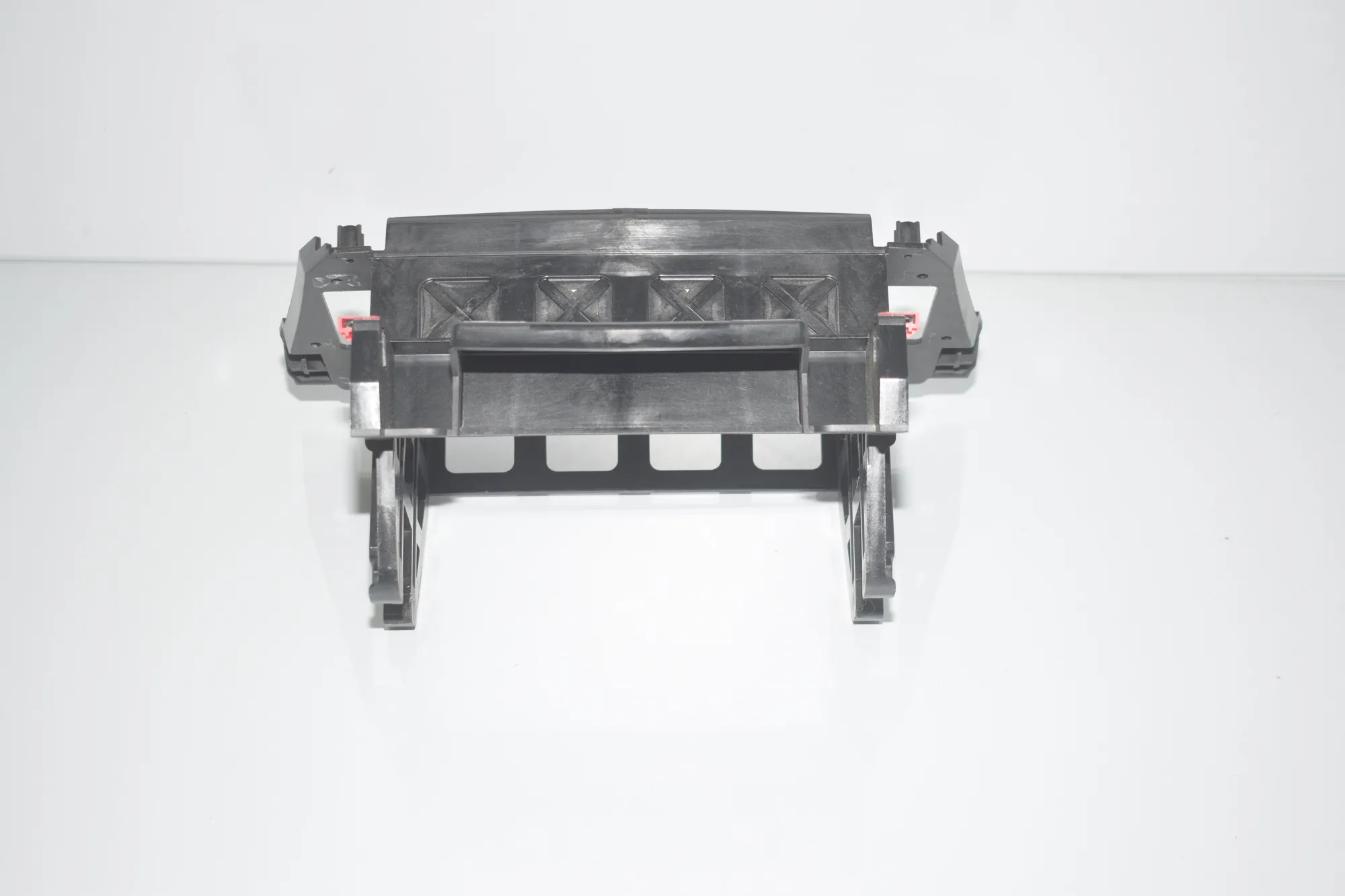 Bracket – OEM 105023891 · BMW 6 Gran Coupe (F06) 650 i xDrive 2013
