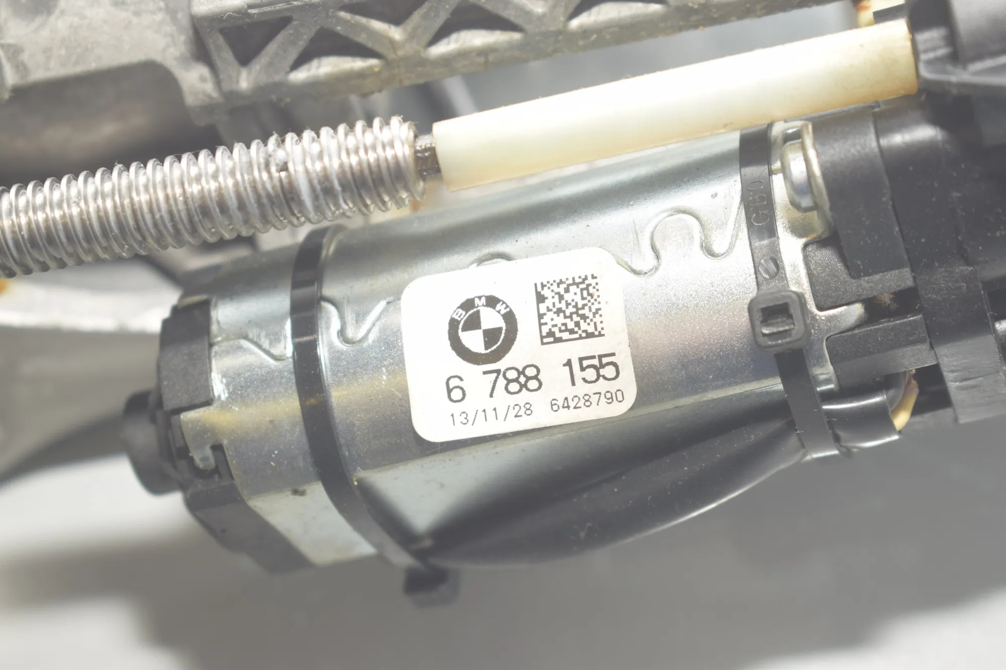 Steering Wheel Adjustment Mechanism – OEM 6788155 · BMW 6 Gran Coupe (F06) 650 i xDrive 2013 – 5