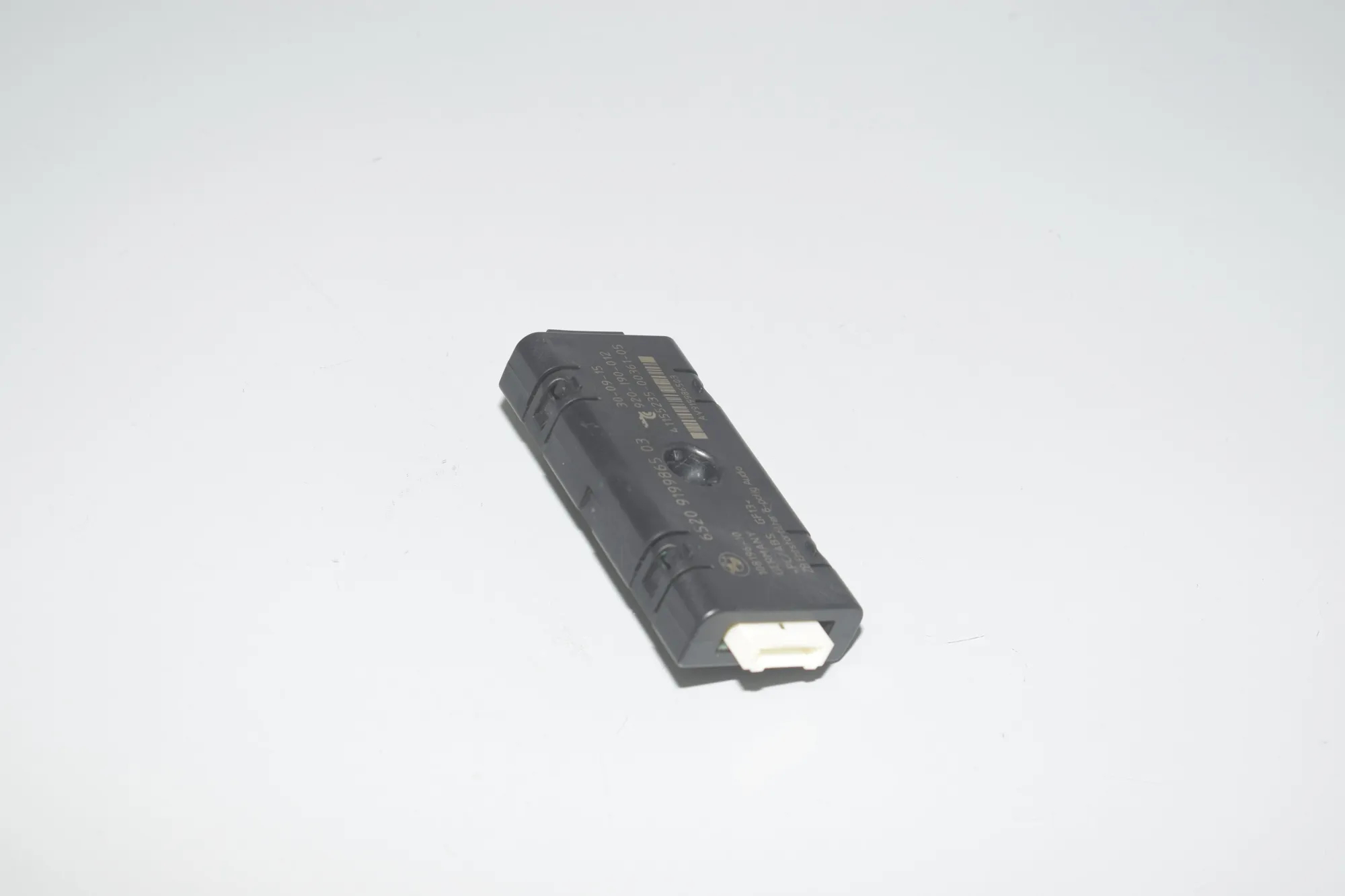 Antenna Amplifier – OEM 9199865 · BMW 5 Touring (F11) 530 d 2015 – 2