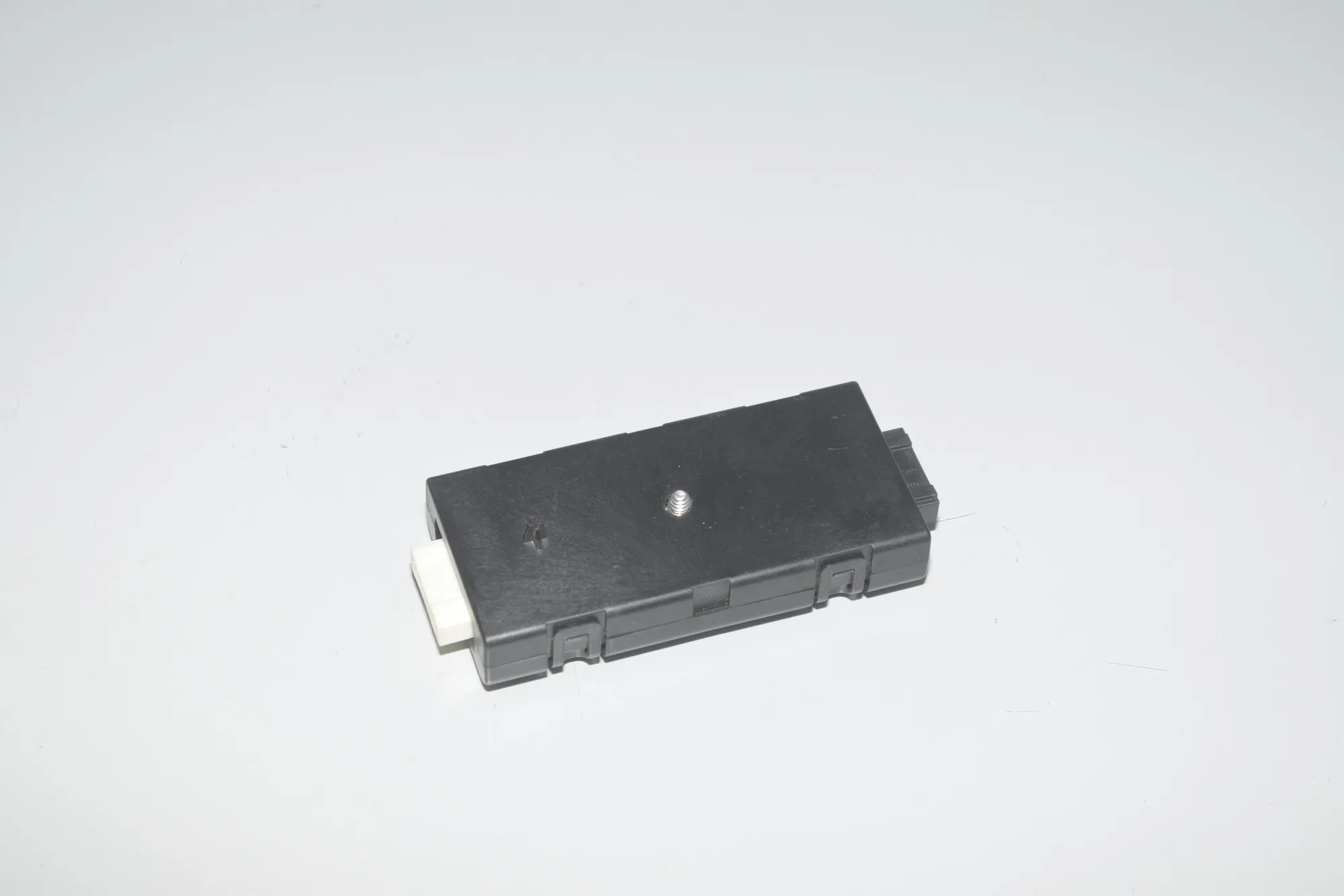 Antenna Amplifier – OEM 9199865 · BMW 5 Touring (F11) 530 d 2015 – 4