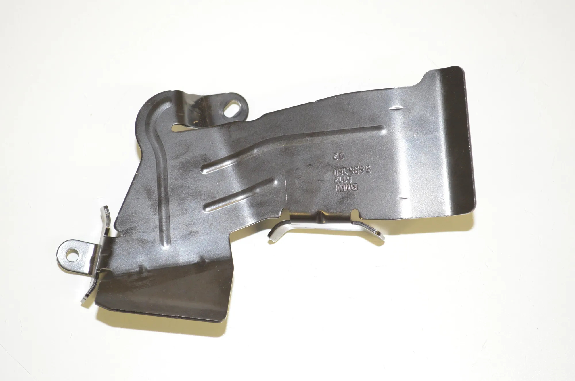 Bracket – OEM 9896380 · BMW 3 Touring (G21) (2019 - -) 330 e Plug-in-Hybrid 2021 – 3