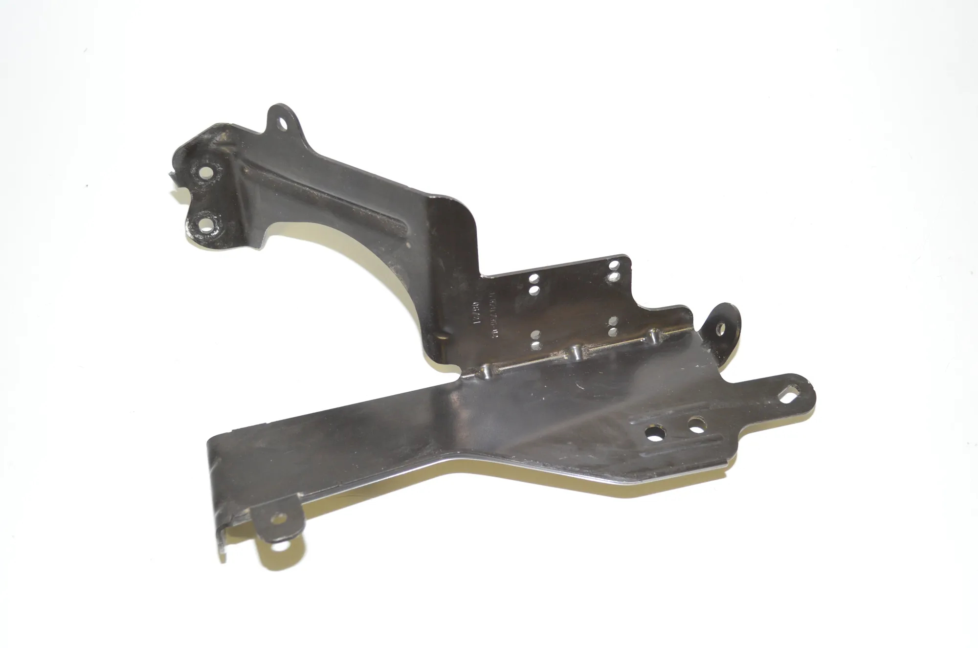 Bracket – OEM 6820736 · BMW 3 Touring (G21) (2019 - -) 330 e Plug-in-Hybrid 2021