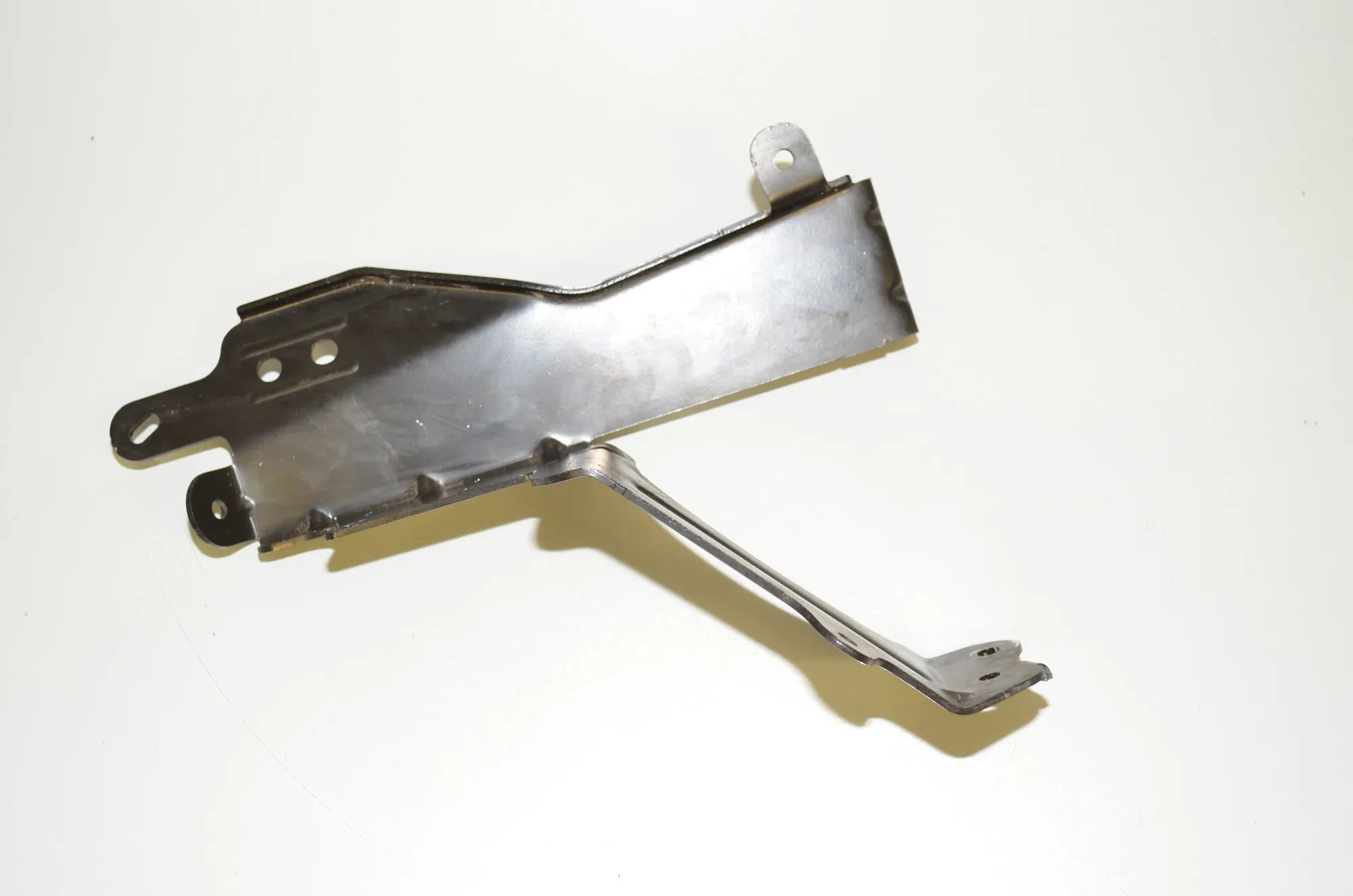 Bracket – OEM 6820736 · BMW 3 Touring (G21) (2019 - -) 330 e Plug-in-Hybrid 2021 – 2
