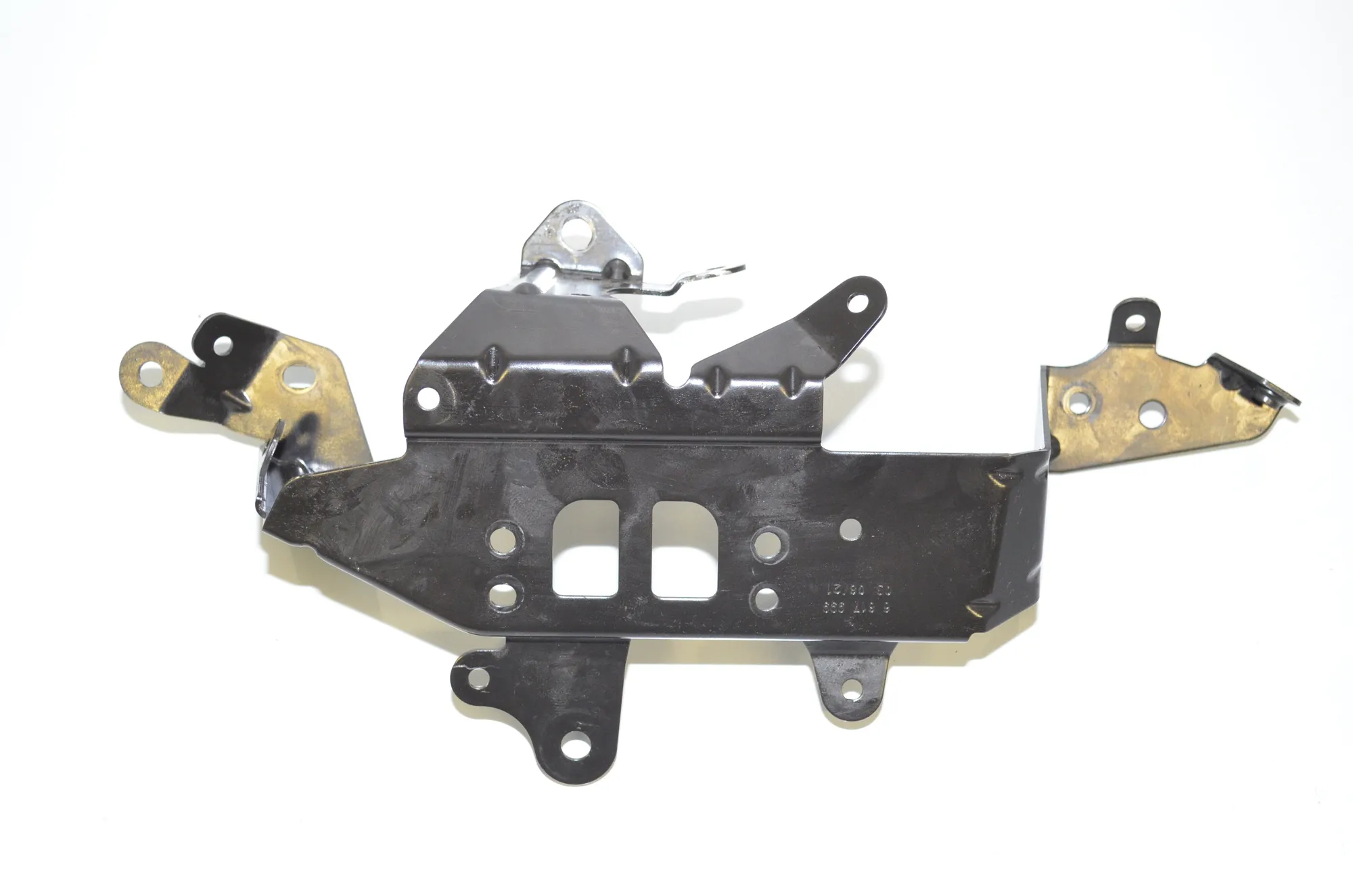 Bracket – OEM 6817999 · BMW 3 Touring (G21) (2019 - -) 330 e Plug-in-Hybrid 2021