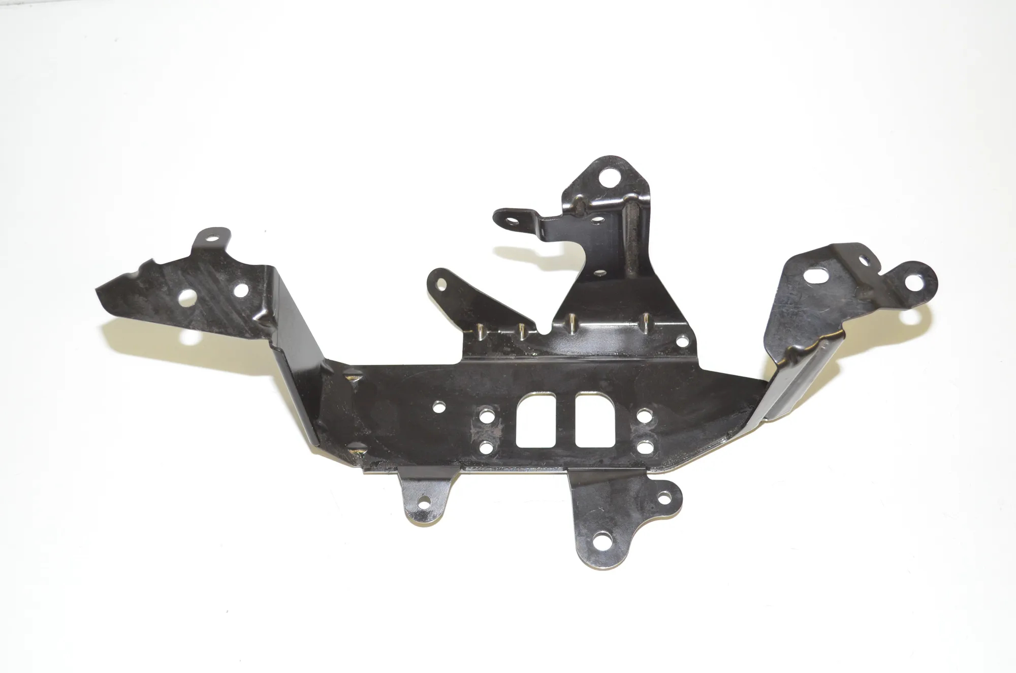 Bracket – OEM 6817999 · BMW 3 Touring (G21) (2019 - -) 330 e Plug-in-Hybrid 2021 – 3