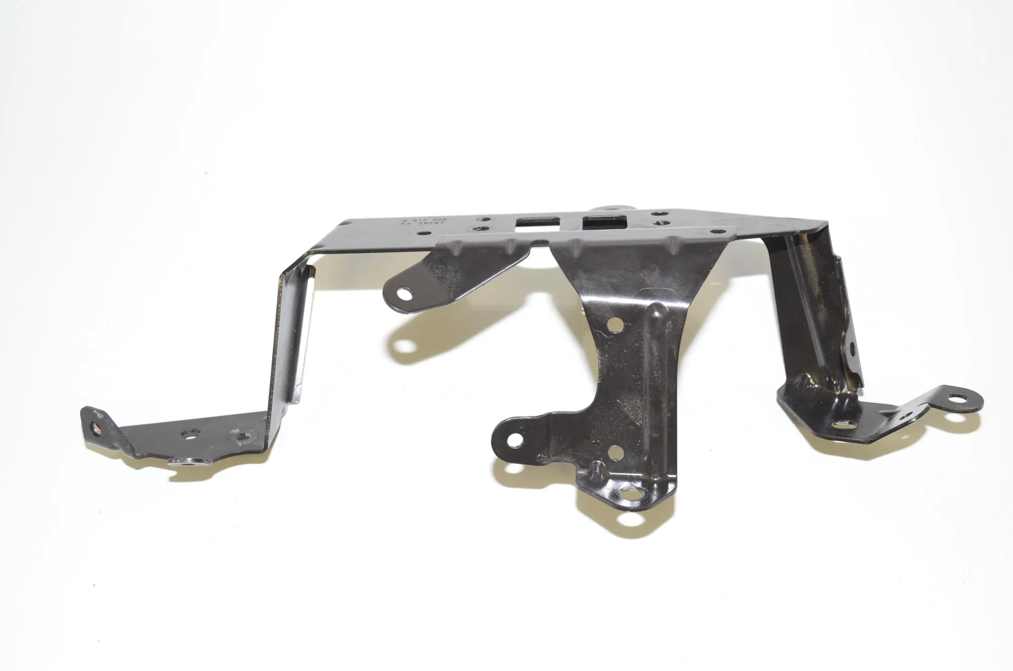 Bracket – OEM 6817999 · BMW 3 Touring (G21) (2019 - -) 330 e Plug-in-Hybrid 2021 – 2