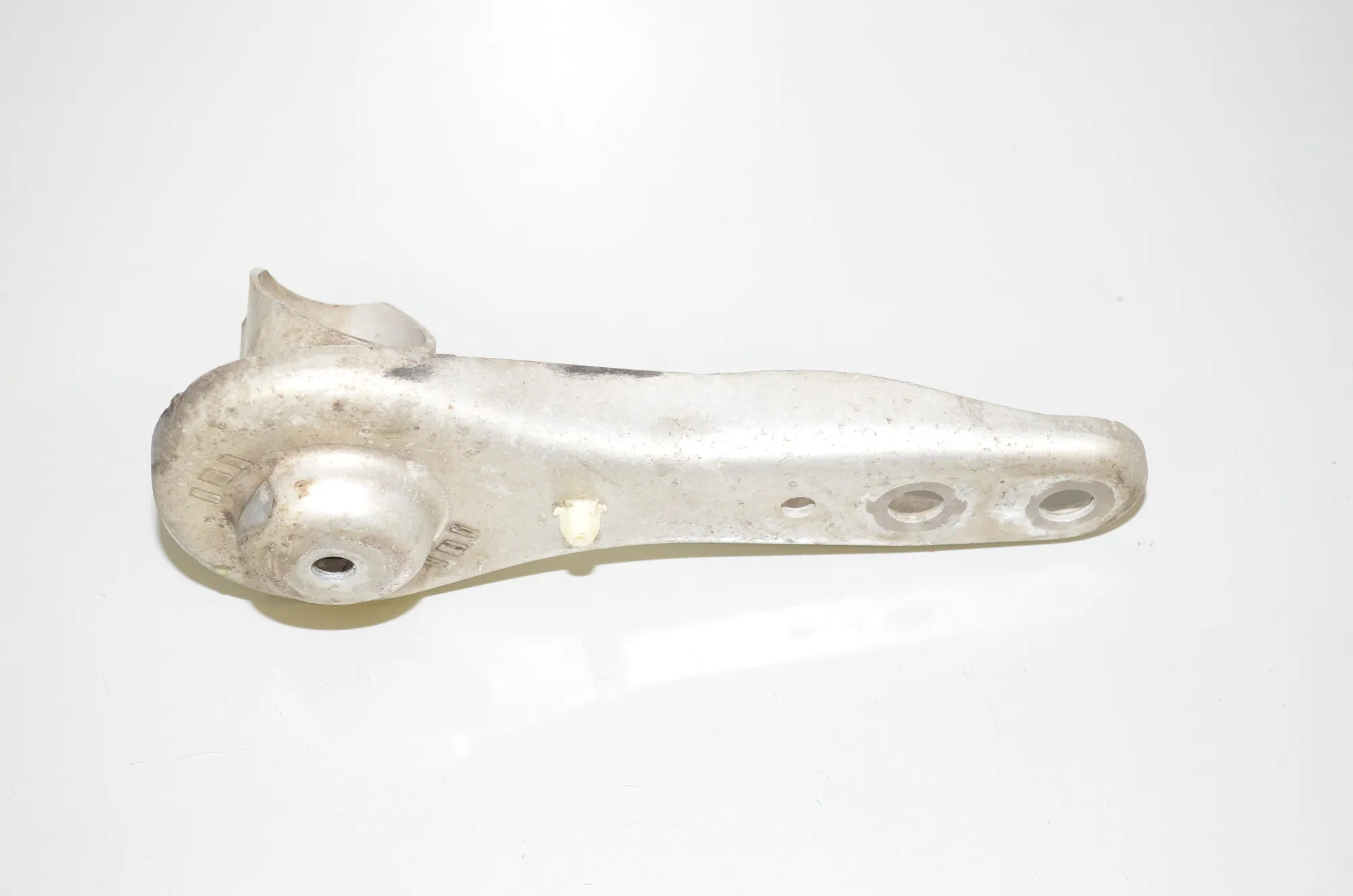 Bracket – OEM 6883287 · BMW 3 Touring (G21) (2019 - -) 330 e Plug-in-Hybrid 2021 – 2