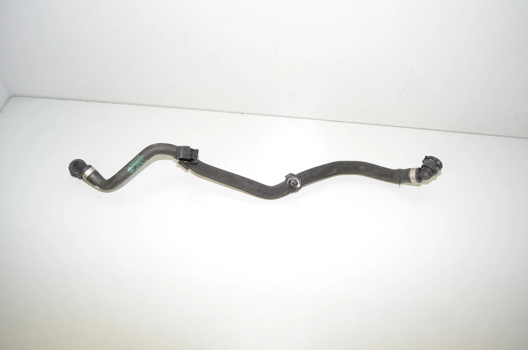Coolant Hose Pipe – OEM 8654869 · BMW 3 Touring (G21) (2019 - -) 330 e Plug-in-Hybrid 2021 – 2