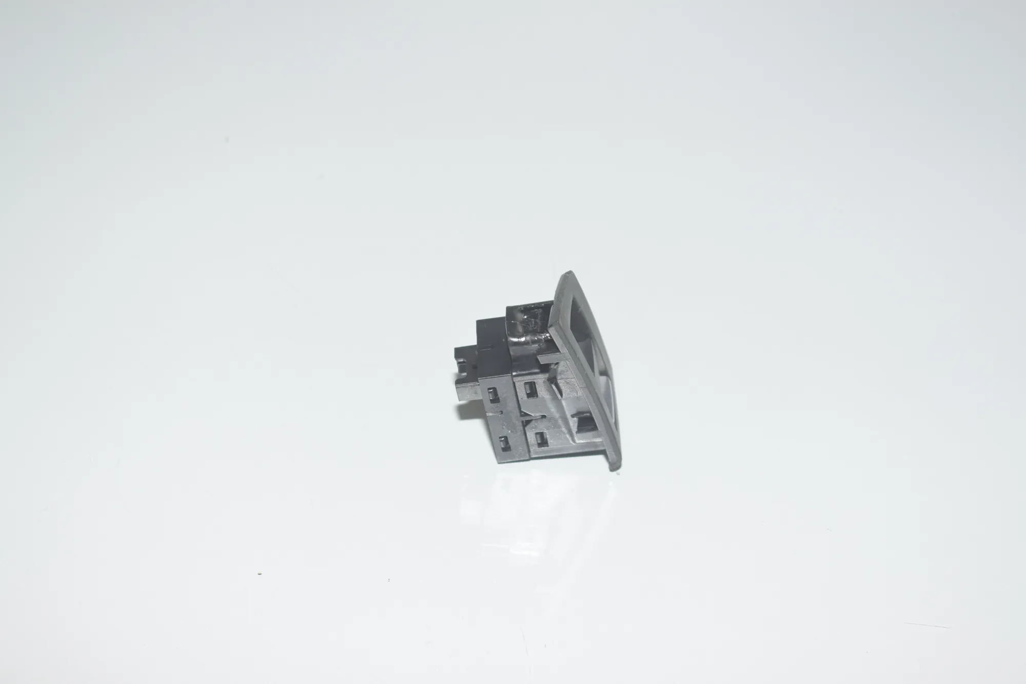 Rear Right Door Window Switch – OEM 9241949 · BMW 5 Touring (F11) 530 d 2015 – 3