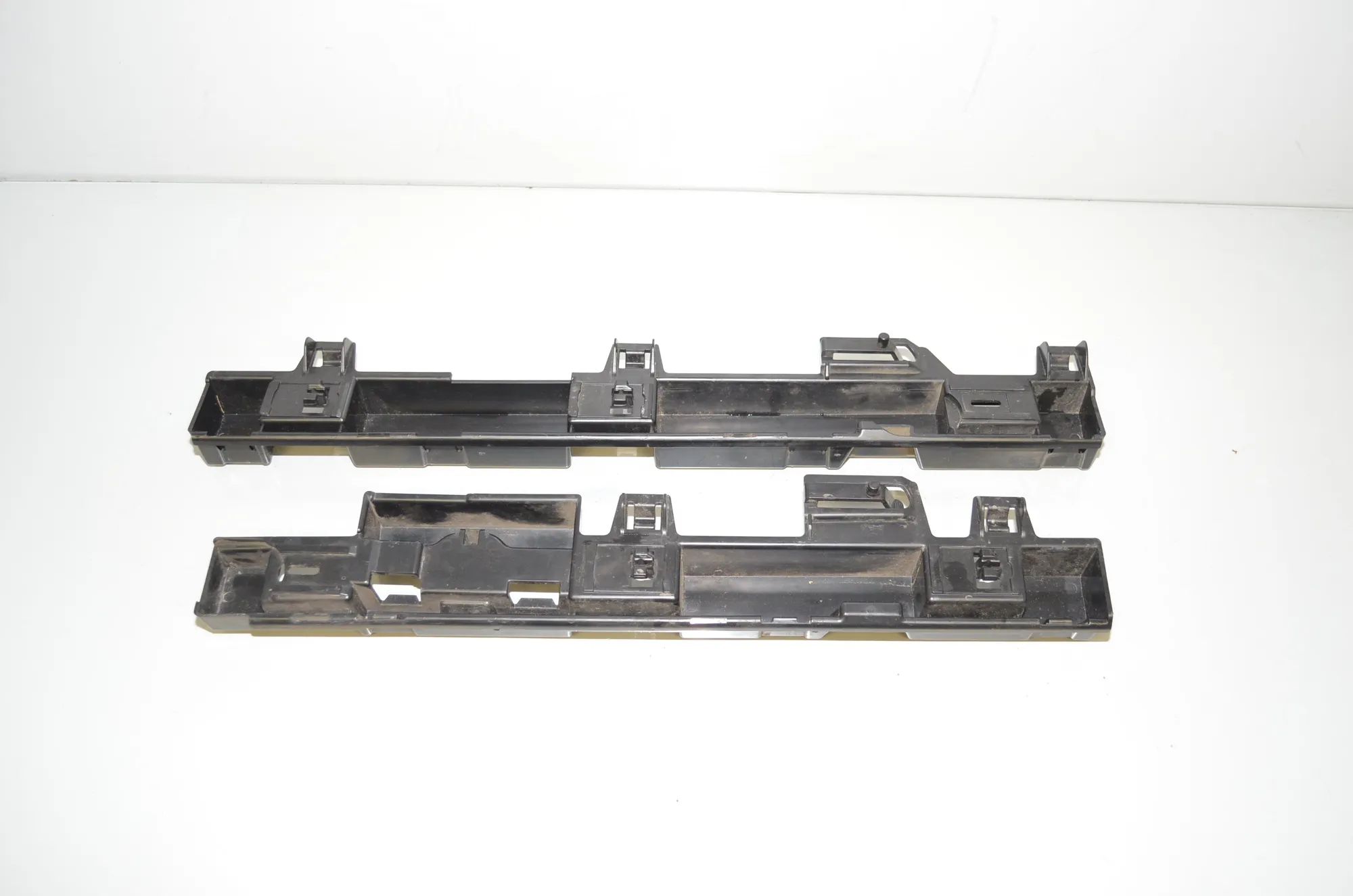 Sideskirt Bracket – OEM 7388352 · BMW 2 Cabrio (F23) 220 i 2017