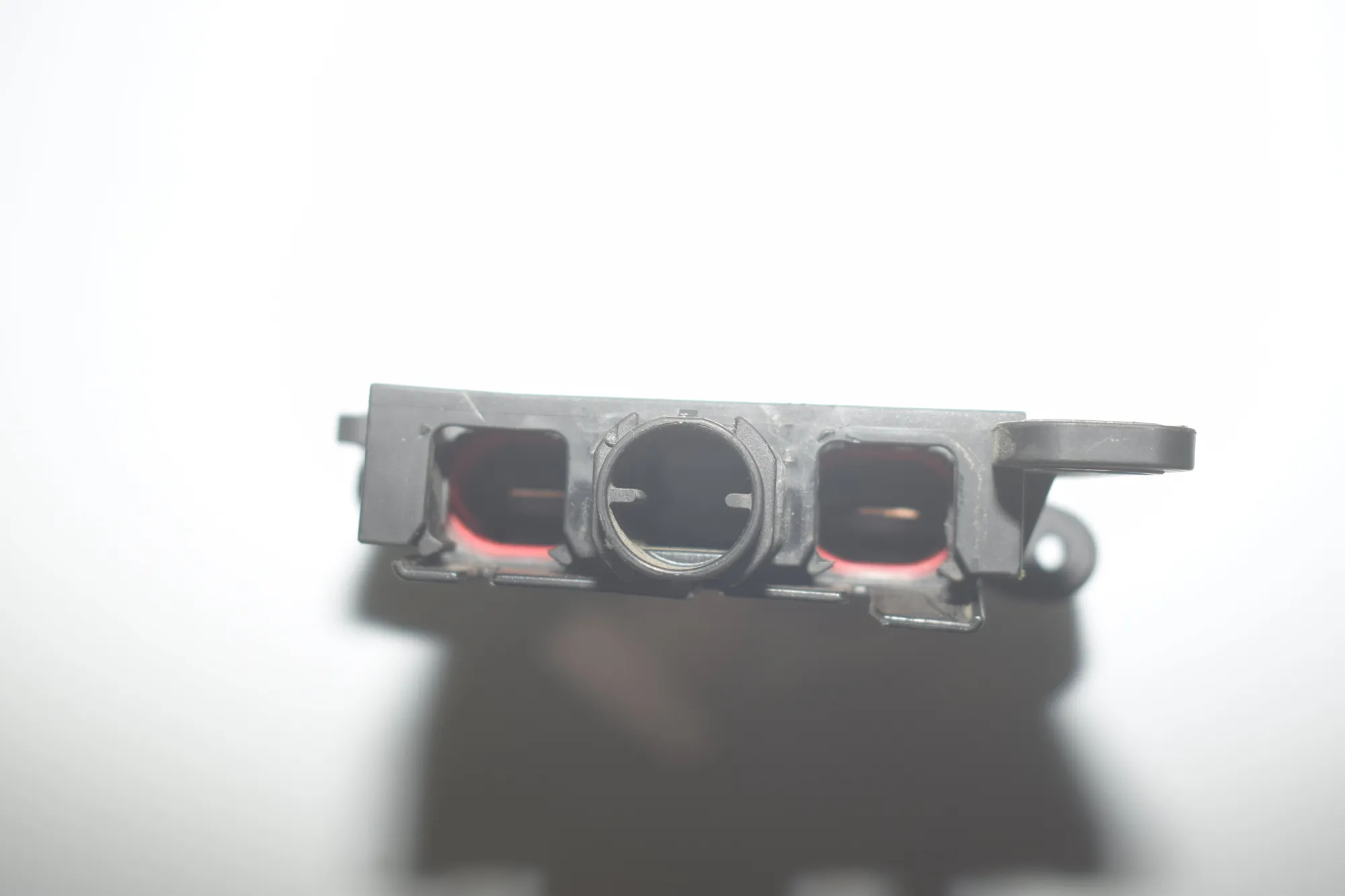 Power Distribution Unit – OEM 9153418 · BMW 5 Touring (F11) 530 d 2015 – 3