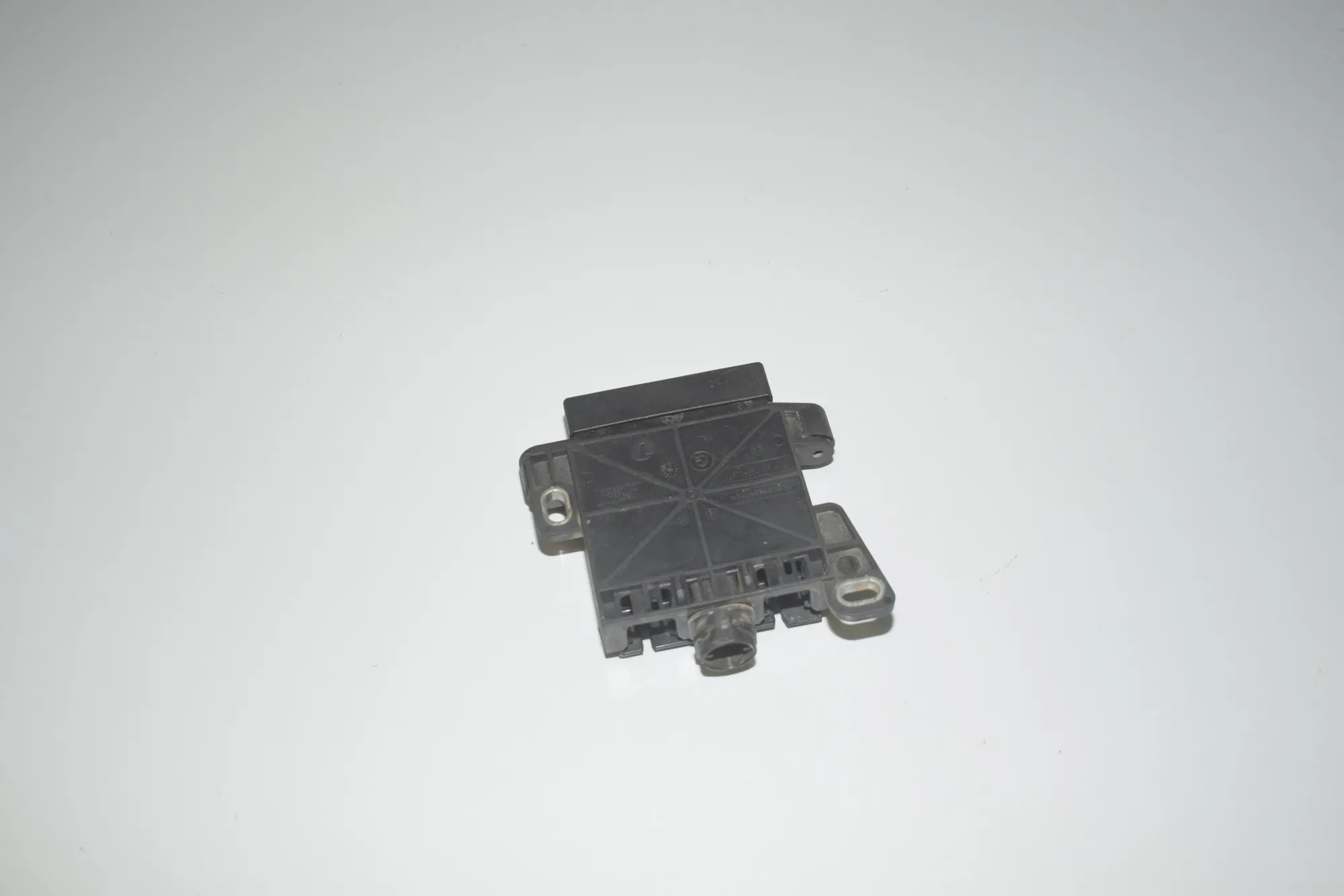 Power Distribution Unit – OEM 9153418 · BMW 5 Touring (F11) 530 d 2015 – 4