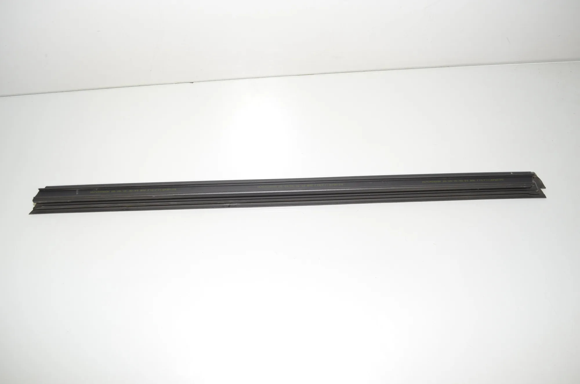Front Right Door Window Molding – OEM 7182278 · BMW 5 Touring (F11) 530 d 2015 – 3