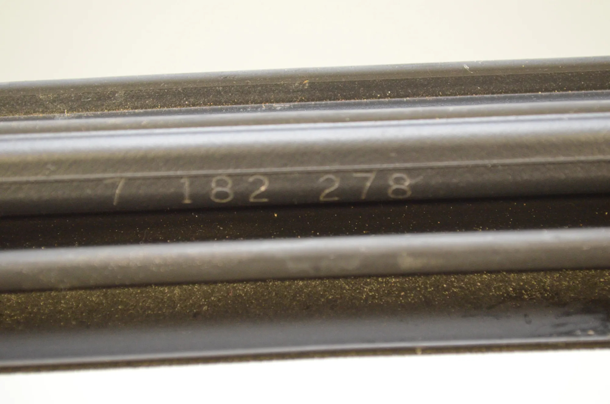 Front Right Door Window Molding – OEM 7182278 · BMW 5 Touring (F11) 530 d 2015 – 4