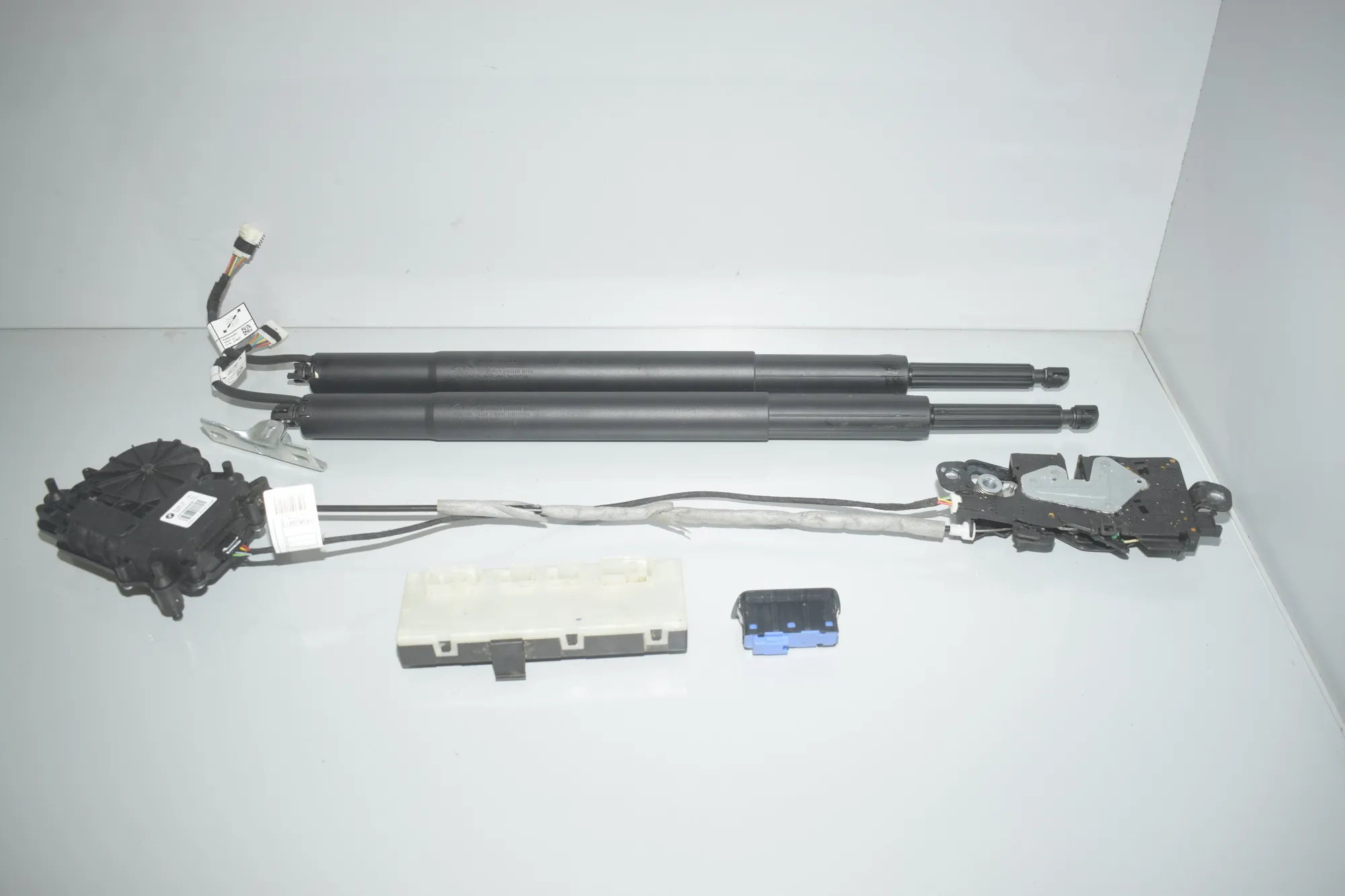 Electric Tailgate Opening Kit – OEM 5A19DB3 · BMW 3 Touring (G21) (2019 - -) 330 e Plug-in-Hybrid 2021 – 3
