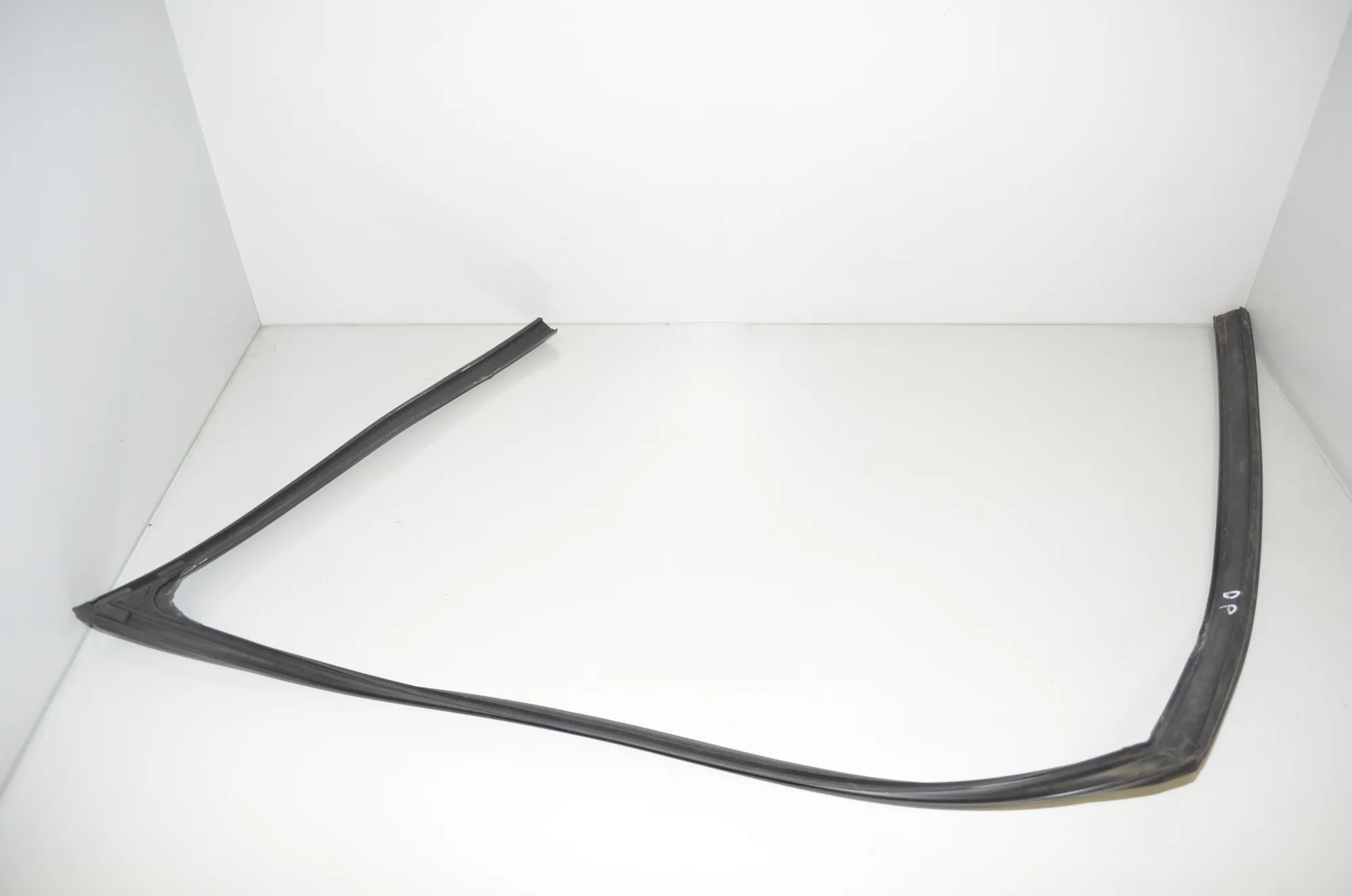 Front Right Door Rubber Seal – OEM 7182274 · BMW 5 Touring (F11) 530 d 2015 – 4