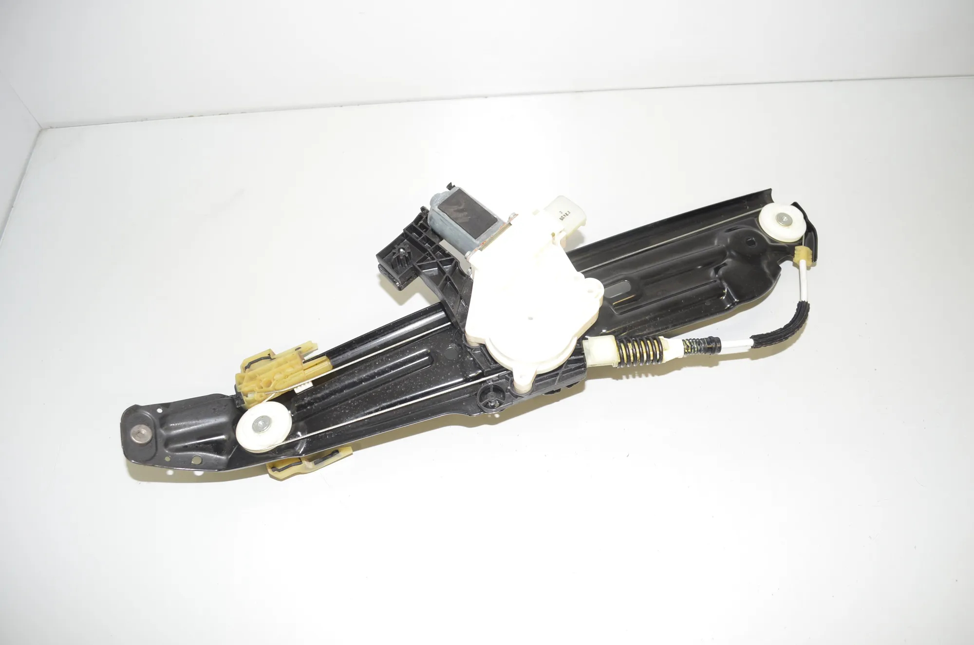 Rear Right Door Window Regulator – OEM 7208018 · BMW 5 Touring (F11) 530 d 2015 – 3