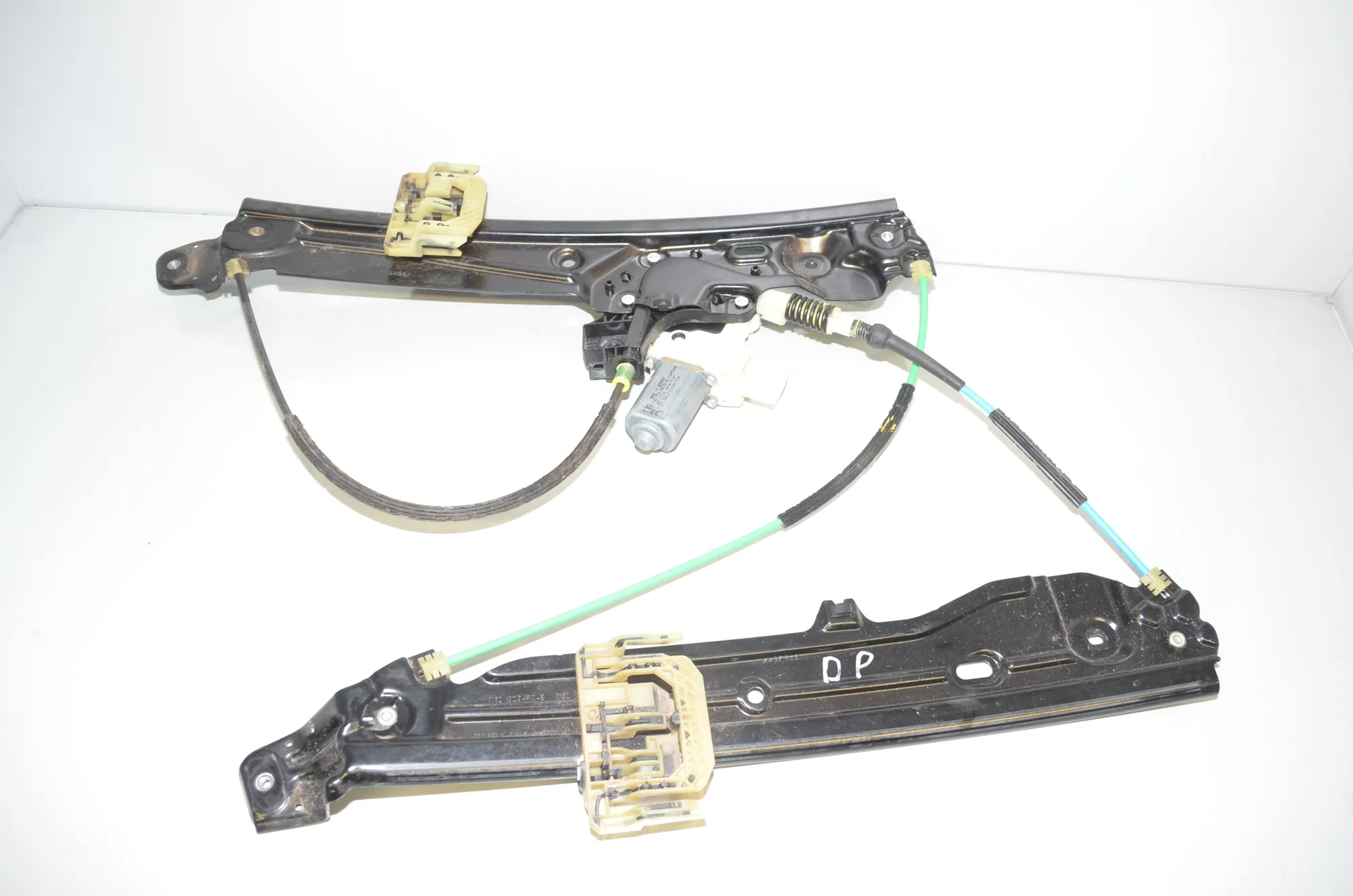 Front Right Door Window Regulator – OEM 7182132 · BMW 5 Touring (F11) 530 d 2015 – 2