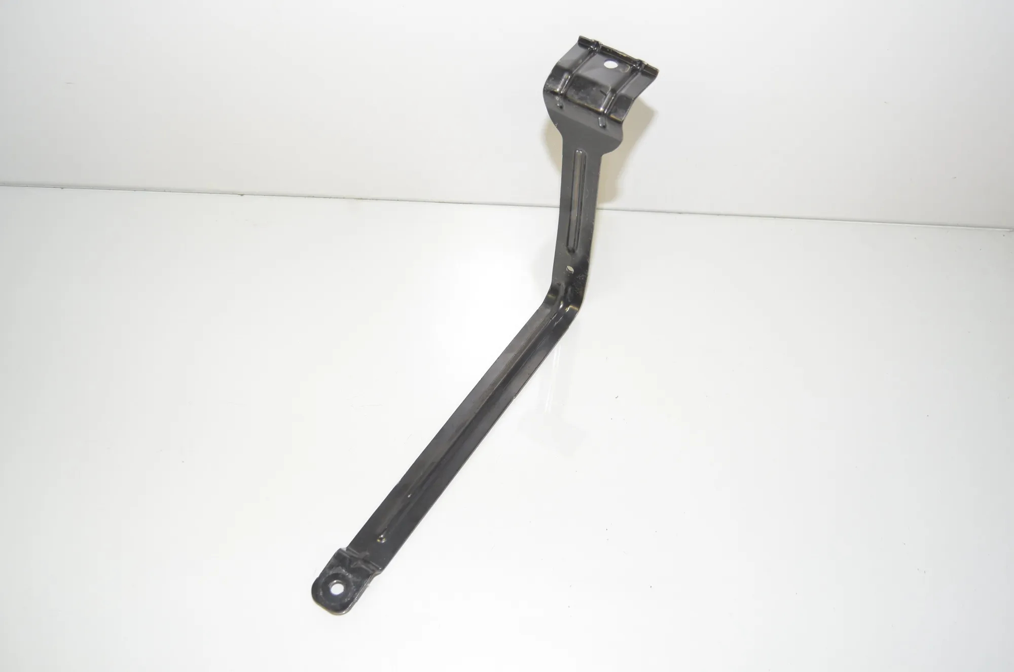 Battery Holder – OEM 7609962 · BMW 6 Gran Coupe (F06) 650 i xDrive 2013 – 3