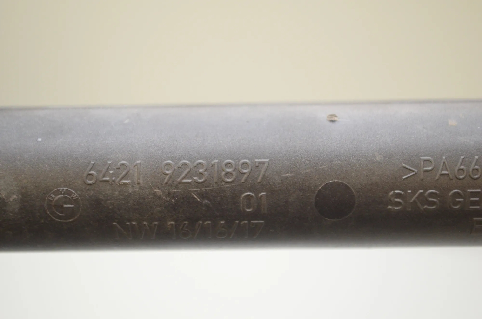 Coolant Hose Pipe – OEM 9231897 · BMW 6 Gran Coupe (F06) 650 i xDrive 2013 – 4