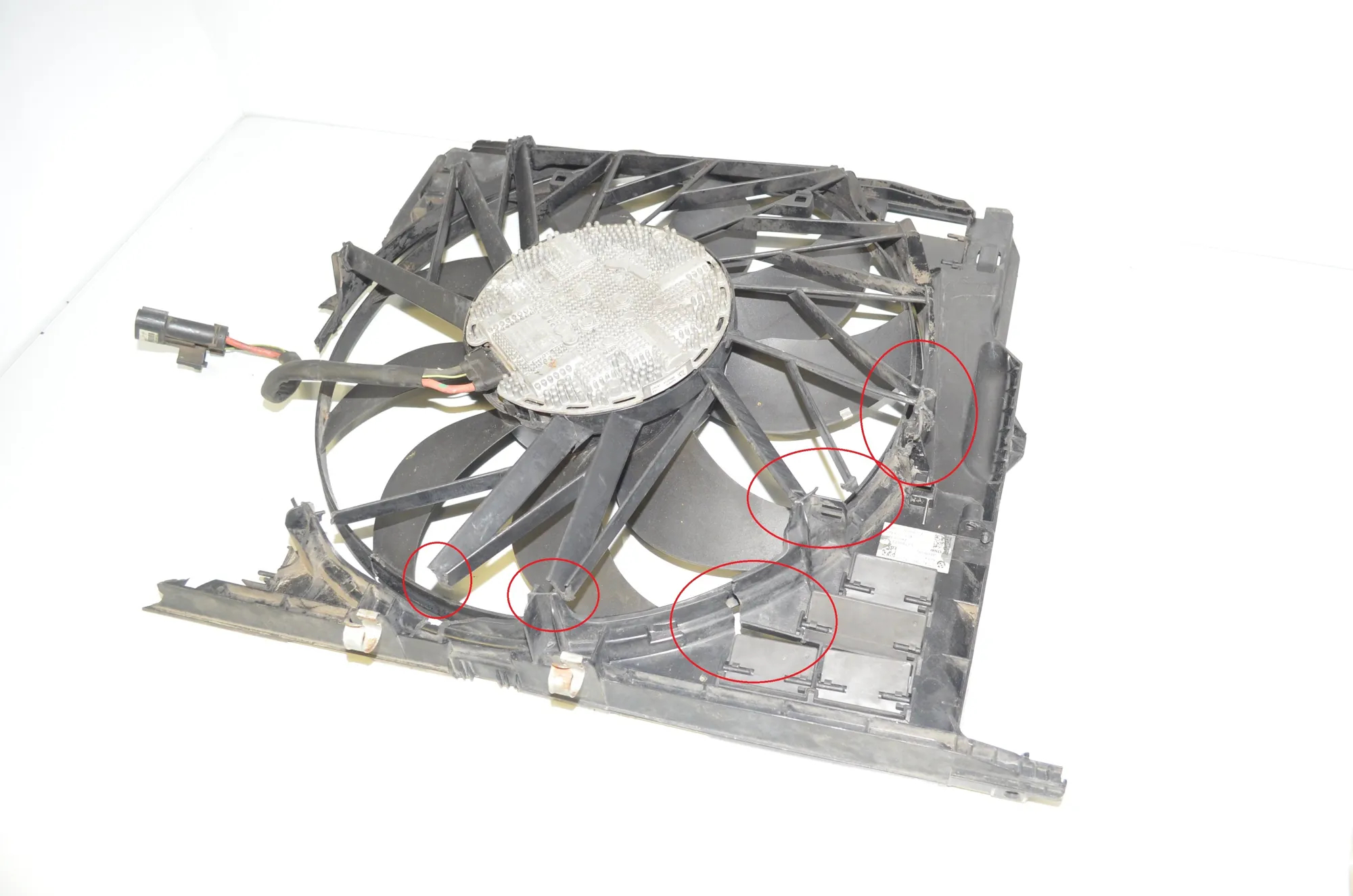 A/C Air Condition Fan – OEM 7806017 · BMW 6 Gran Coupe (F06) 650 i xDrive 2013 – 4
