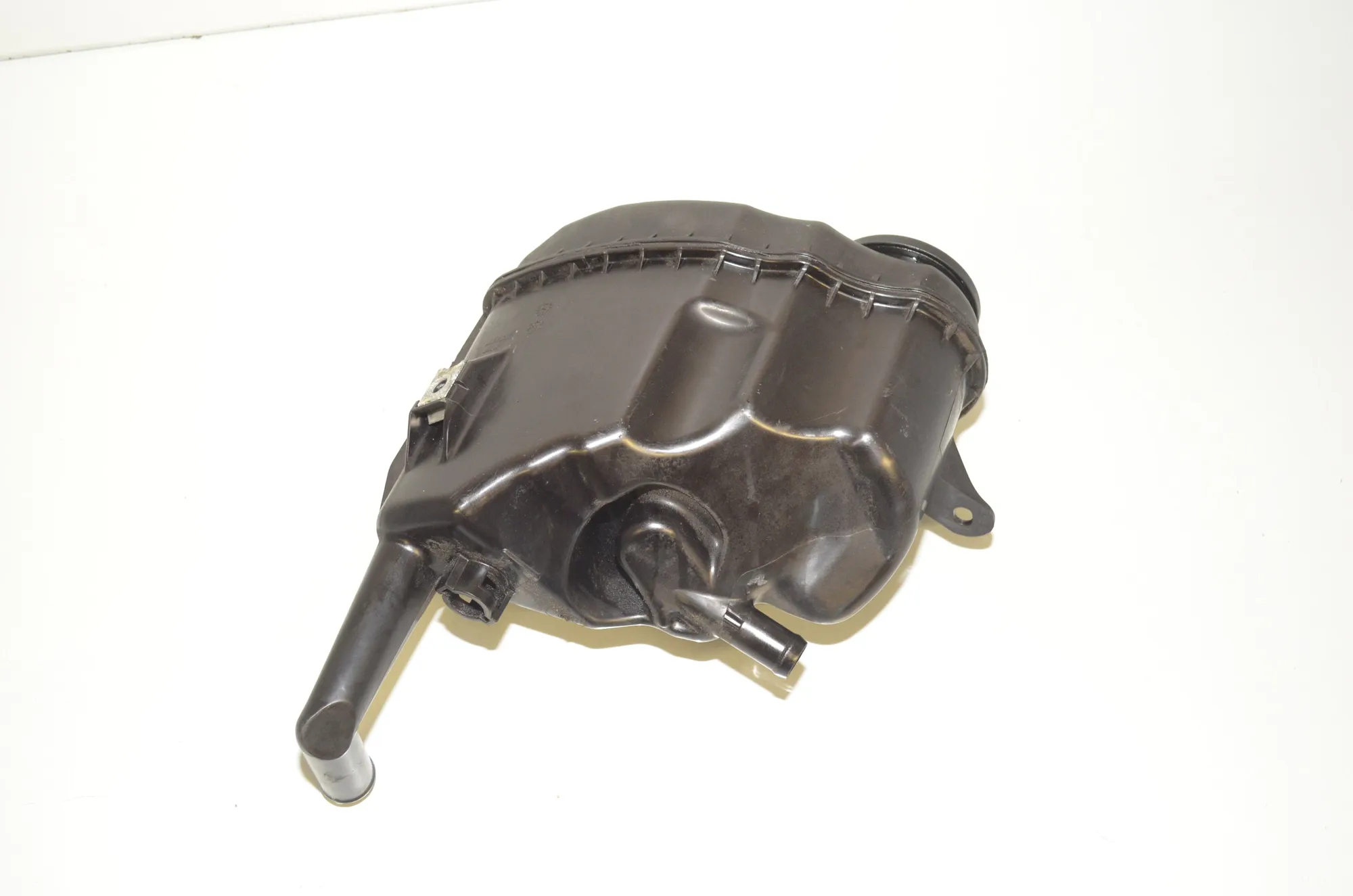 Power Steering Fluid Tank – OEM 6799589 · BMW 6 Gran Coupe (F06) 650 i xDrive 2013 – 3