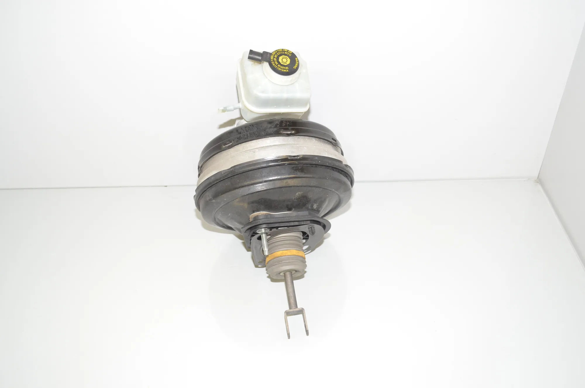 Brake Servo Booster – OEM 6796726 · BMW 6 Gran Coupe (F06) 650 i xDrive 2013 – 3