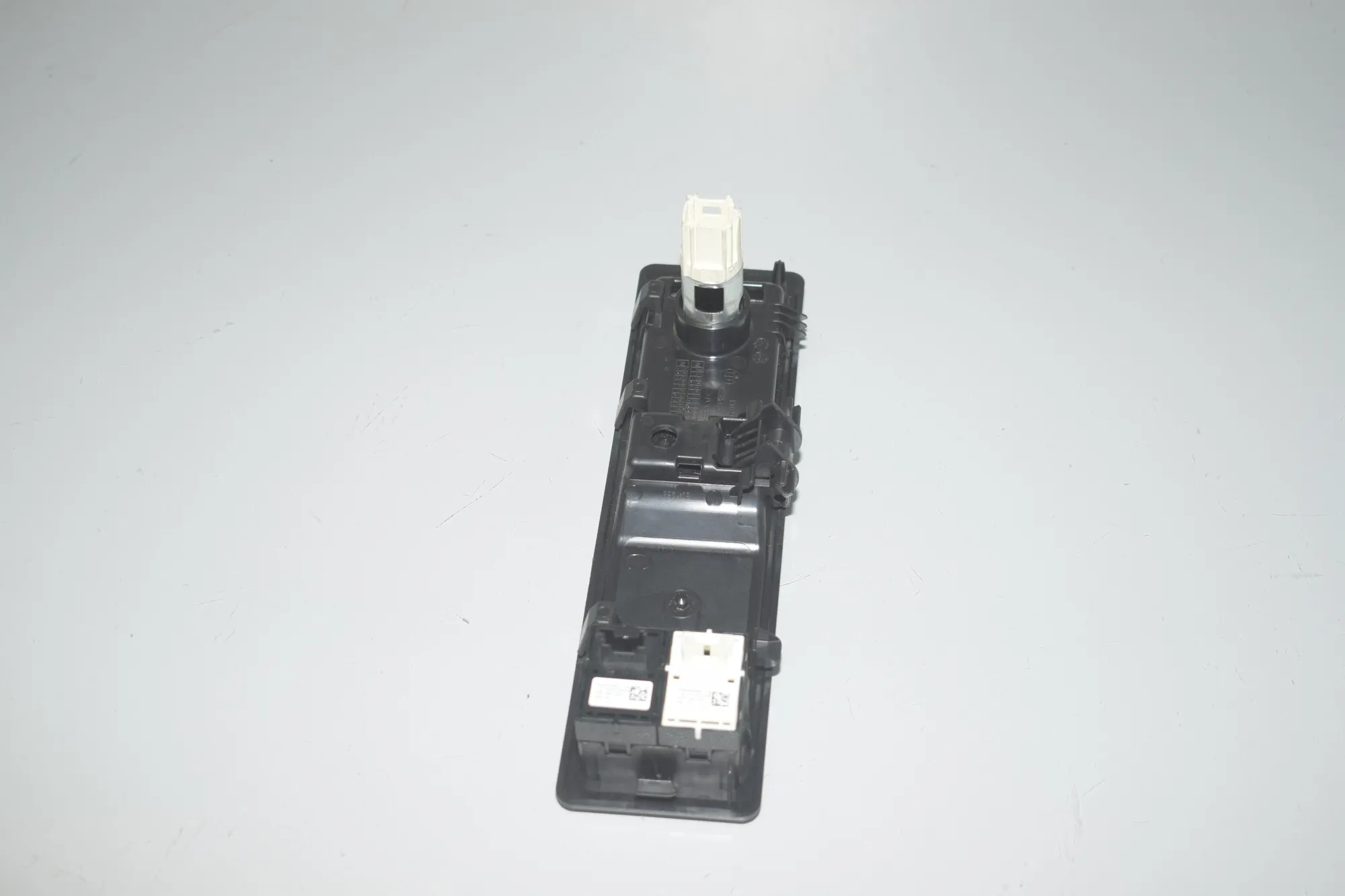 Other Interior Parts – OEM 6999586 · BMW 3 Touring (G21) (2019 - -) 330 e Plug-in-Hybrid 2021 – 3