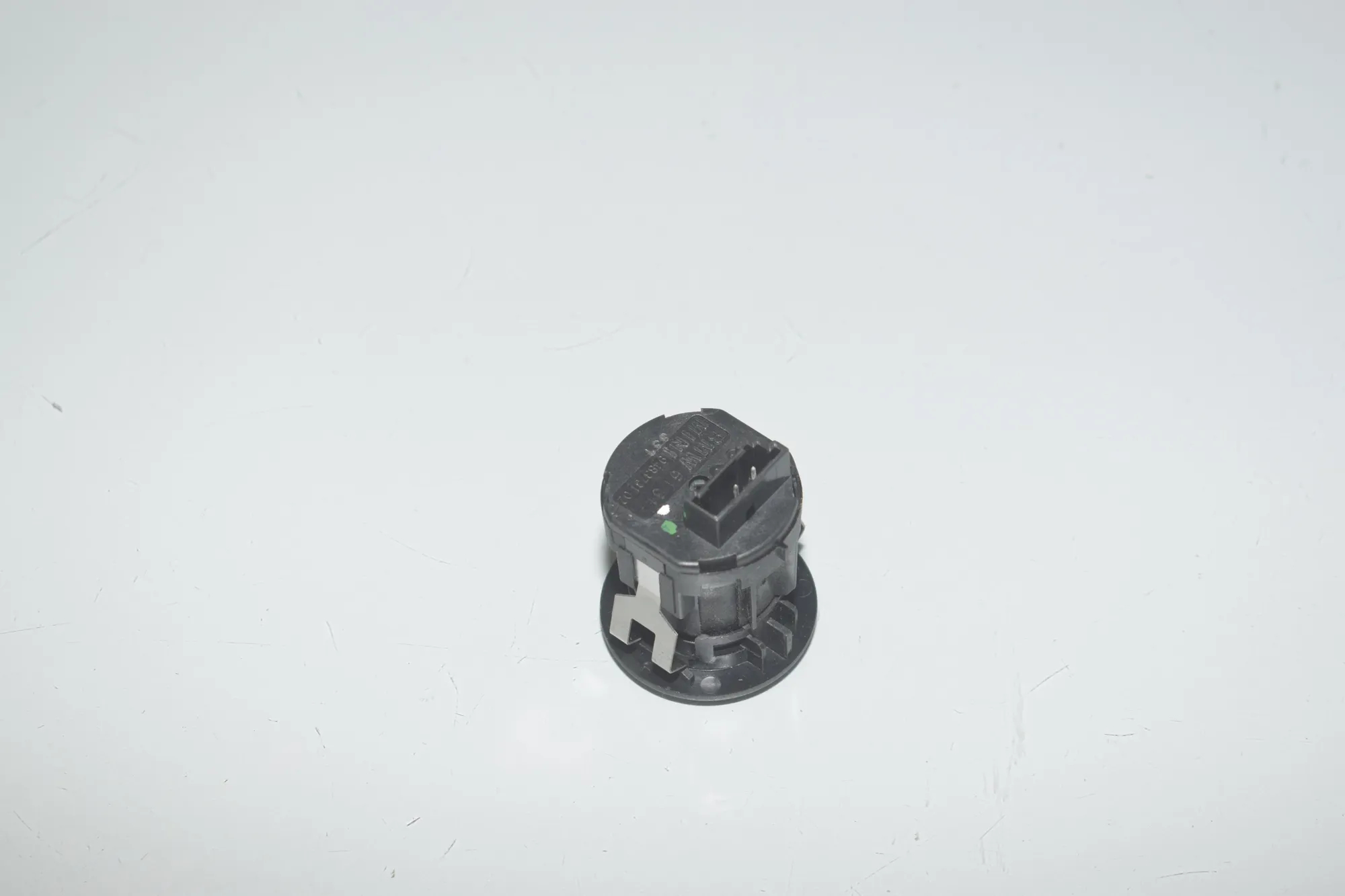 SRS Switch – OEM 9483731 · BMW 3 Touring (G21) (2019 - -) 330 e Plug-in-Hybrid 2021 – 2