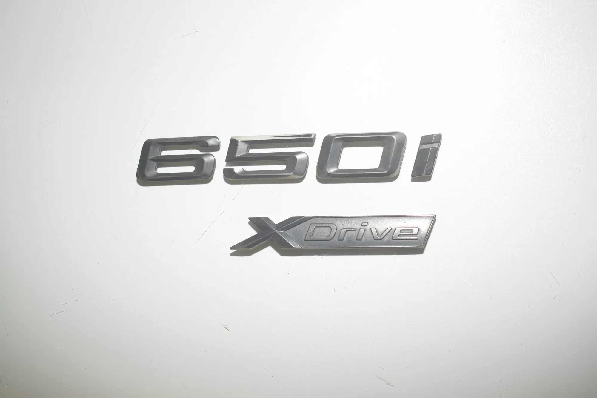 Car Manufacturer Badge Emblem – OEM 7363744 · BMW 6 Gran Coupe (F06) 650 i xDrive 2013 – 4