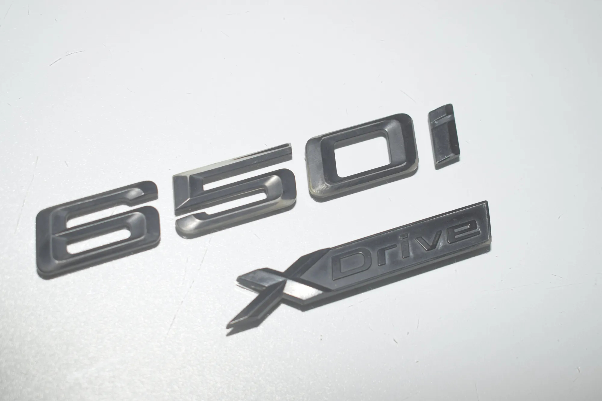 Car Manufacturer Badge Emblem – OEM 7363744 · BMW 6 Gran Coupe (F06) 650 i xDrive 2013 – 3