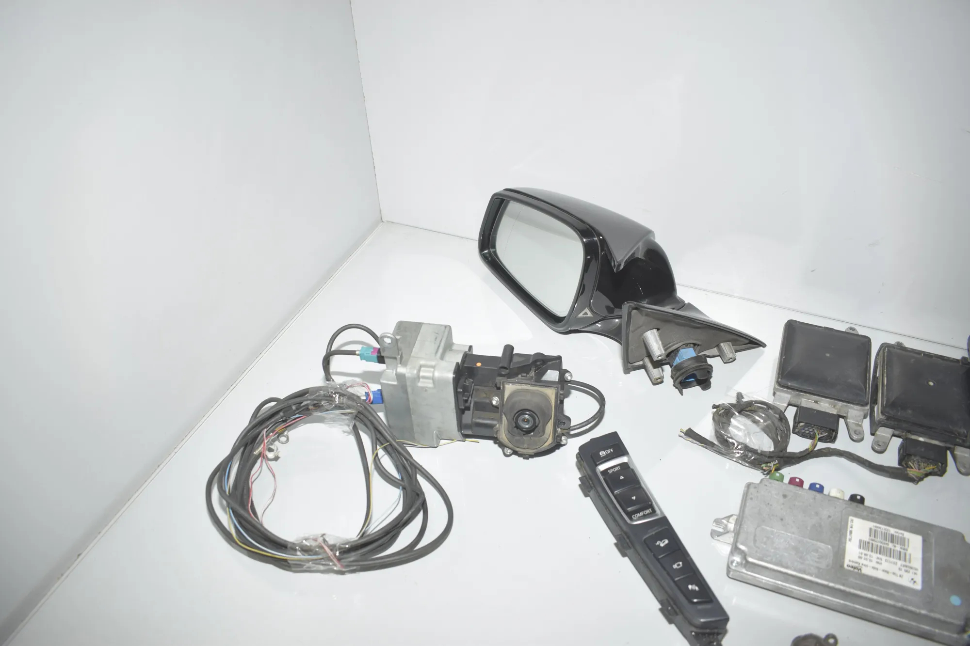 Wing Mirror Kit – OEM 9202949 · BMW 6 Gran Coupe (F06) 650 i xDrive 2013 – 2