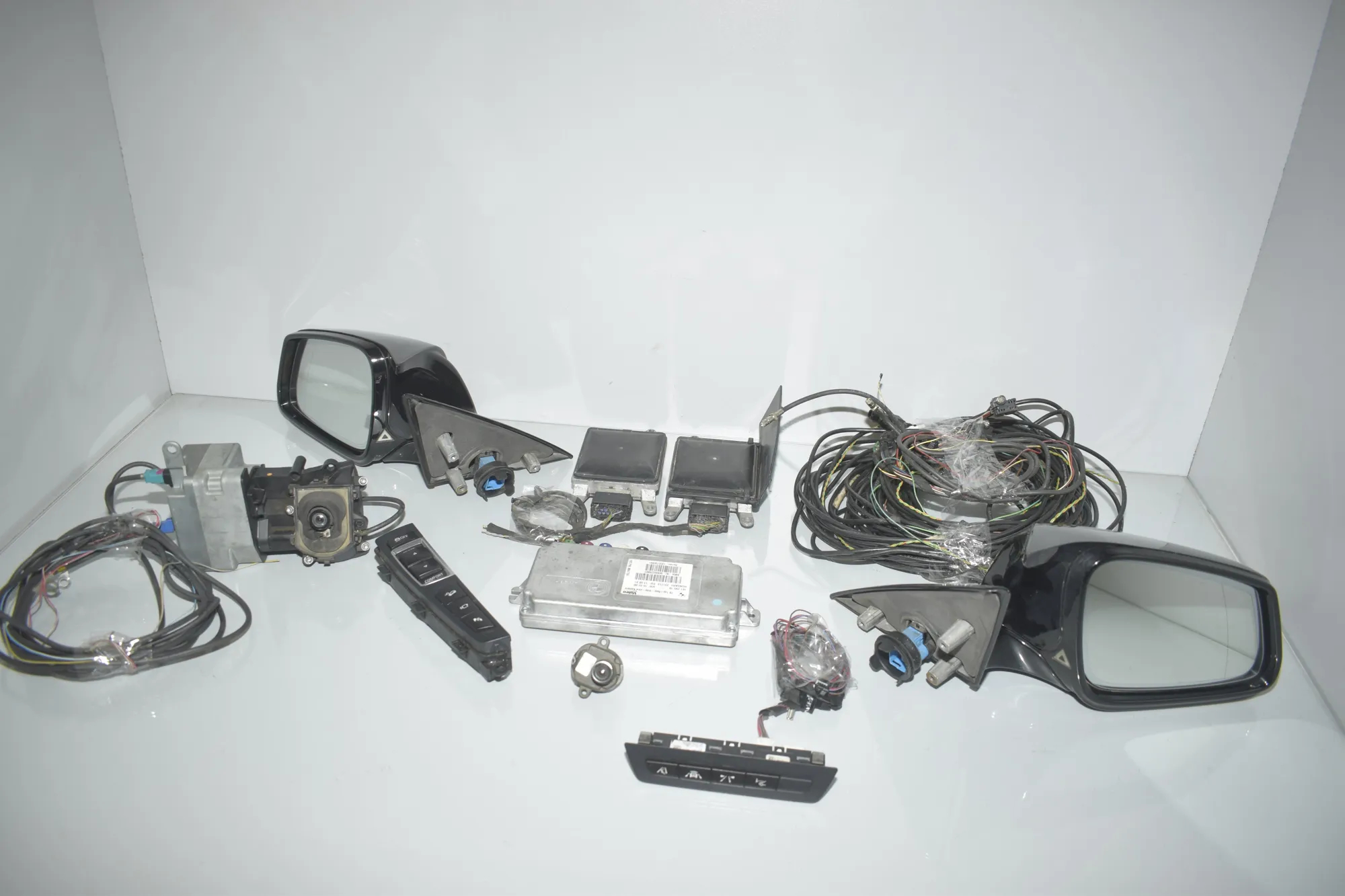 Wing Mirror Kit – OEM 9202949 · BMW 6 Gran Coupe (F06) 650 i xDrive 2013 – 4