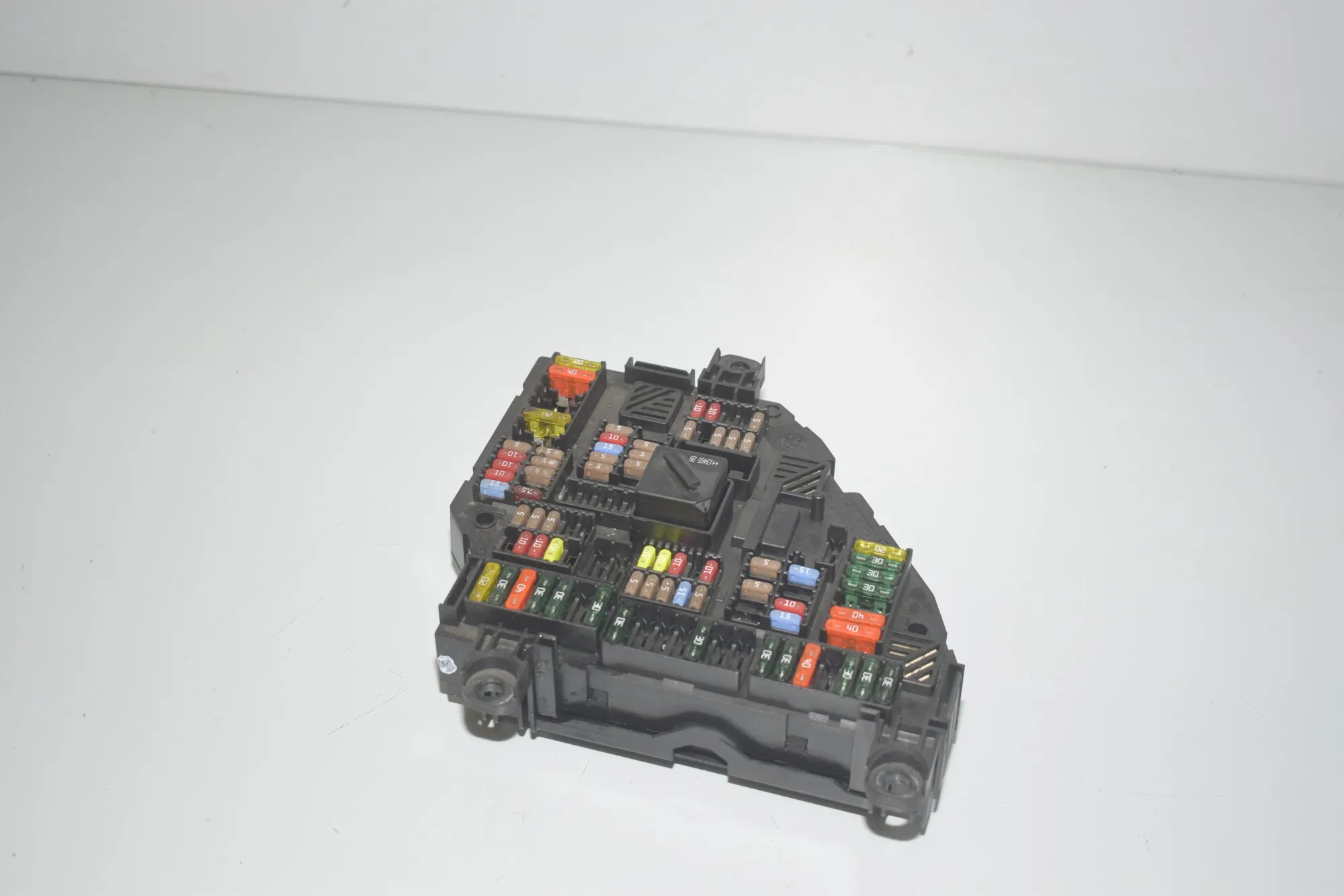 Fuse Box – OEM 9264923 · BMW 6 Gran Coupe (F06) 650 i xDrive 2013 – 4
