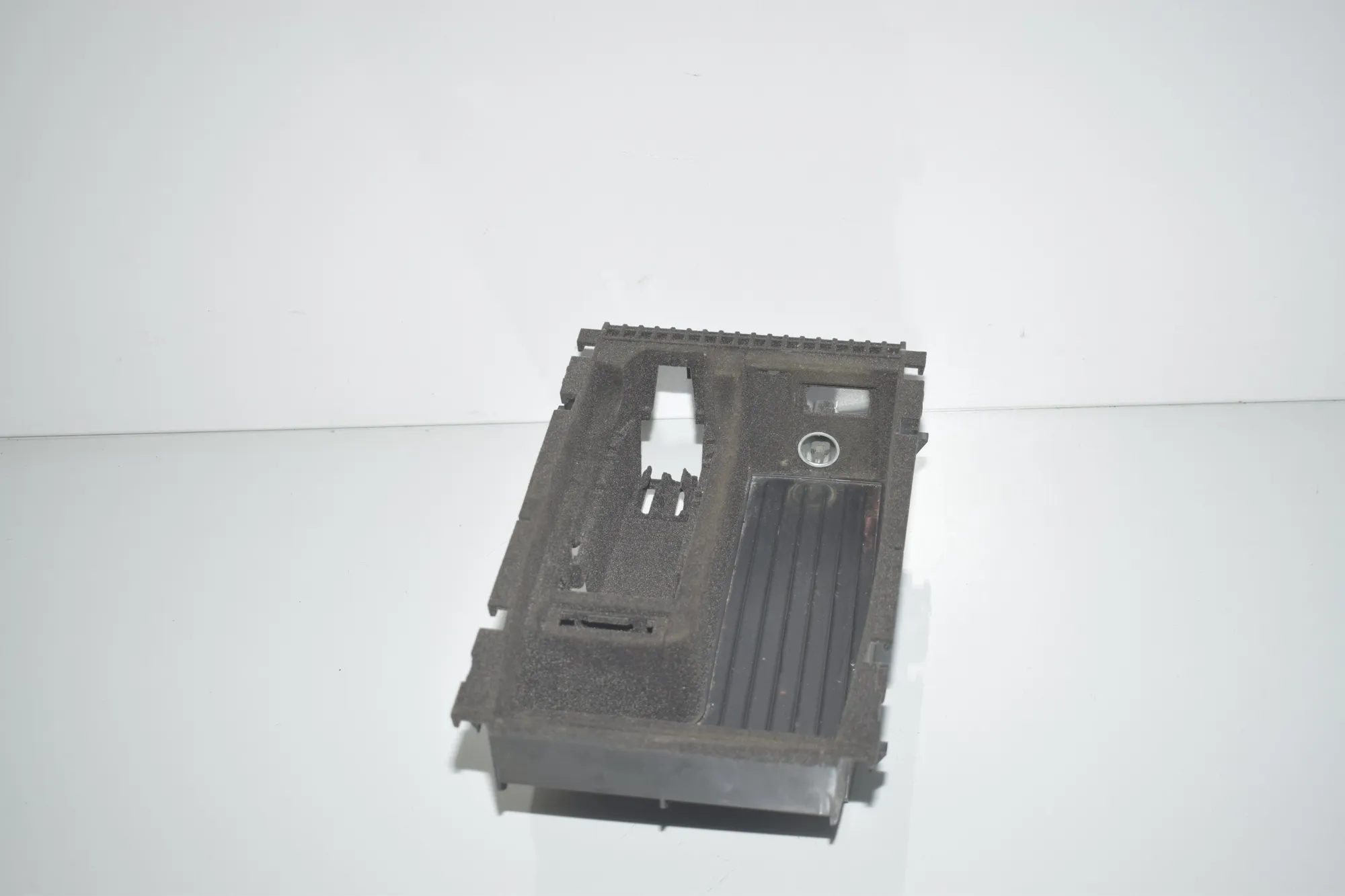 Other Interior Parts – OEM 9237101 · BMW 6 Gran Coupe (F06) 650 i xDrive 2013