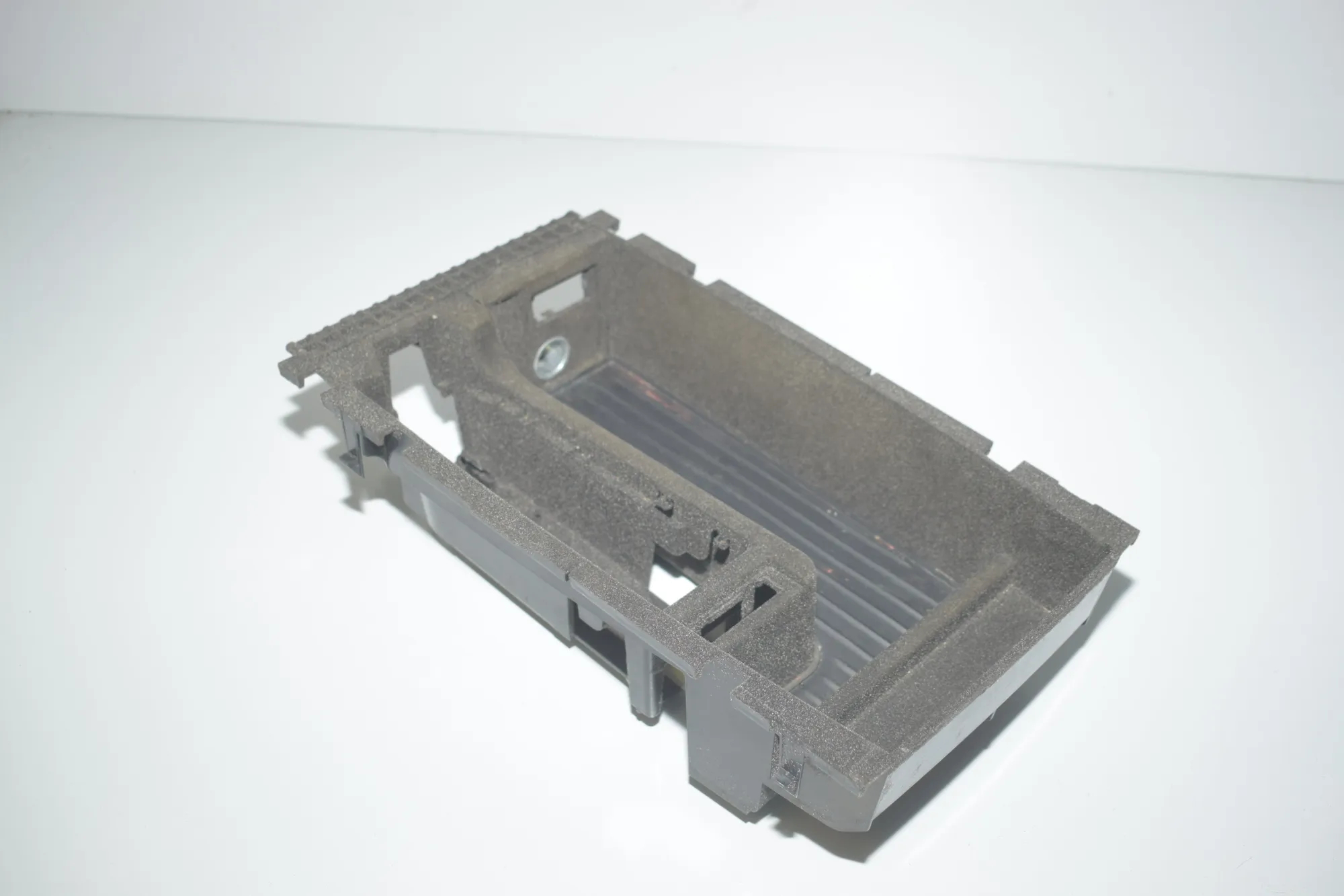 Other Interior Parts – OEM 9237101 · BMW 6 Gran Coupe (F06) 650 i xDrive 2013 – 4