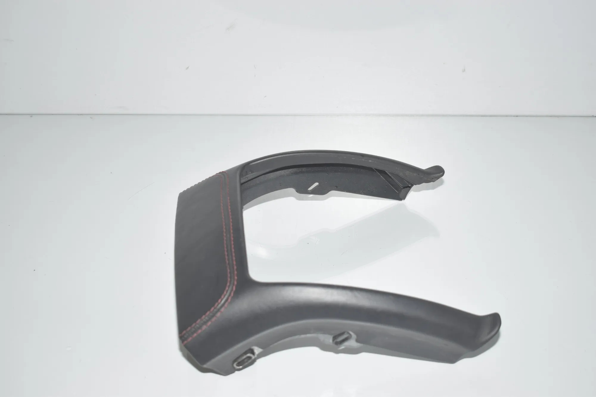 Center Console Trim – OEM 9248475 · BMW 6 Gran Coupe (F06) 650 i xDrive 2013 – 2
