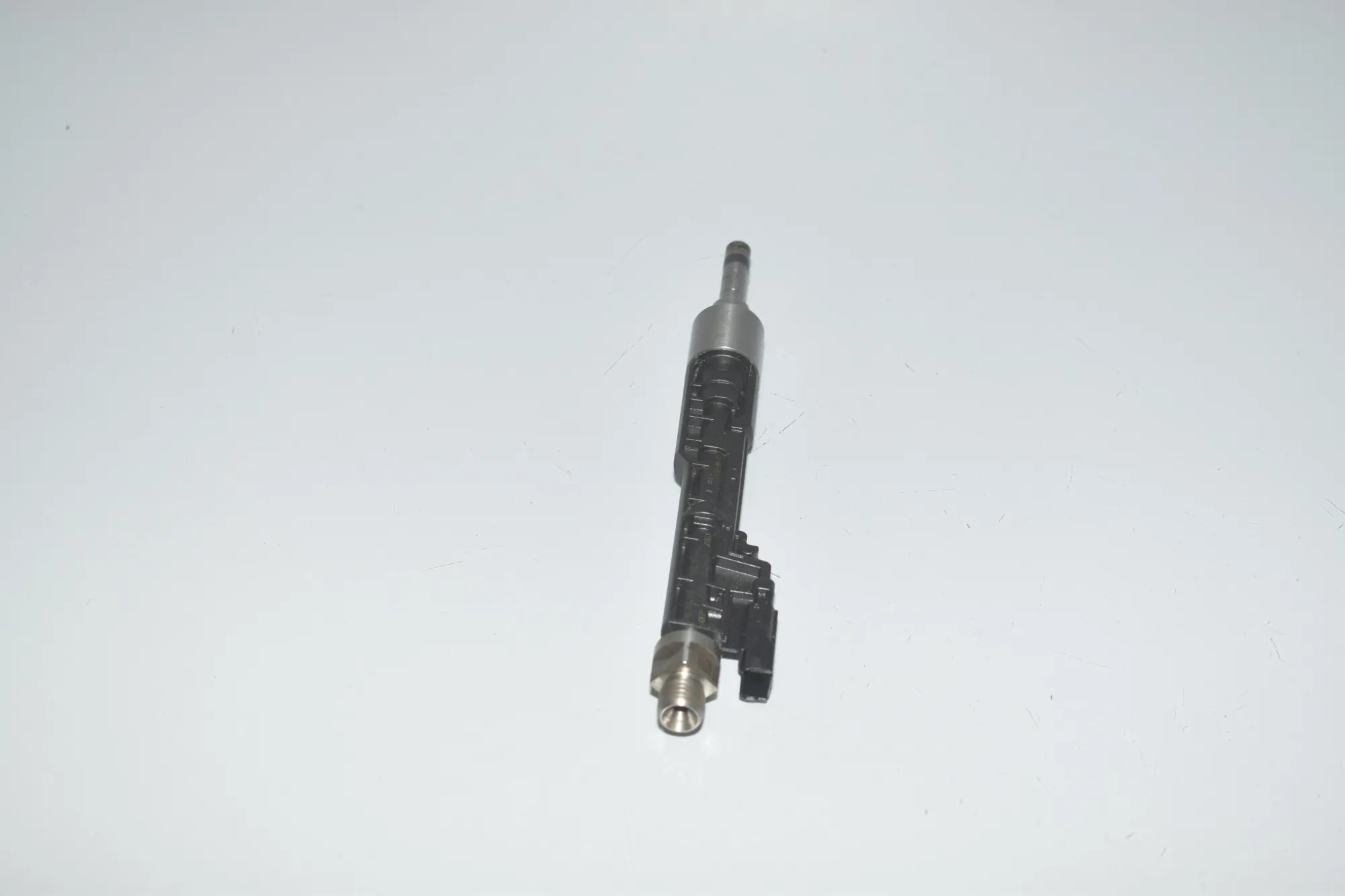 Fuel Injector – OEM 7645956 · BMW 6 Gran Coupe (F06) 650 i xDrive 2013 – 3