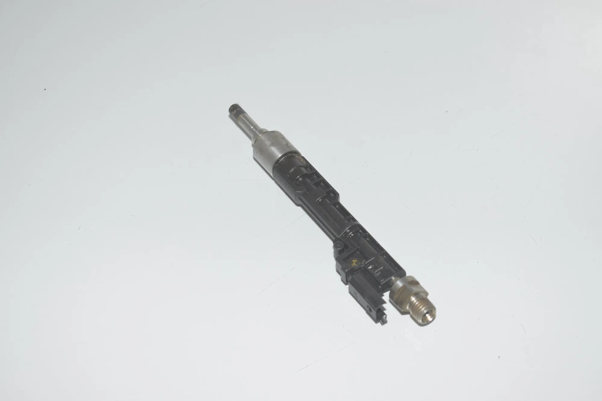 Fuel Injector – OEM 7645956 · BMW 6 Gran Coupe (F06) 650 i xDrive 2013 – 3