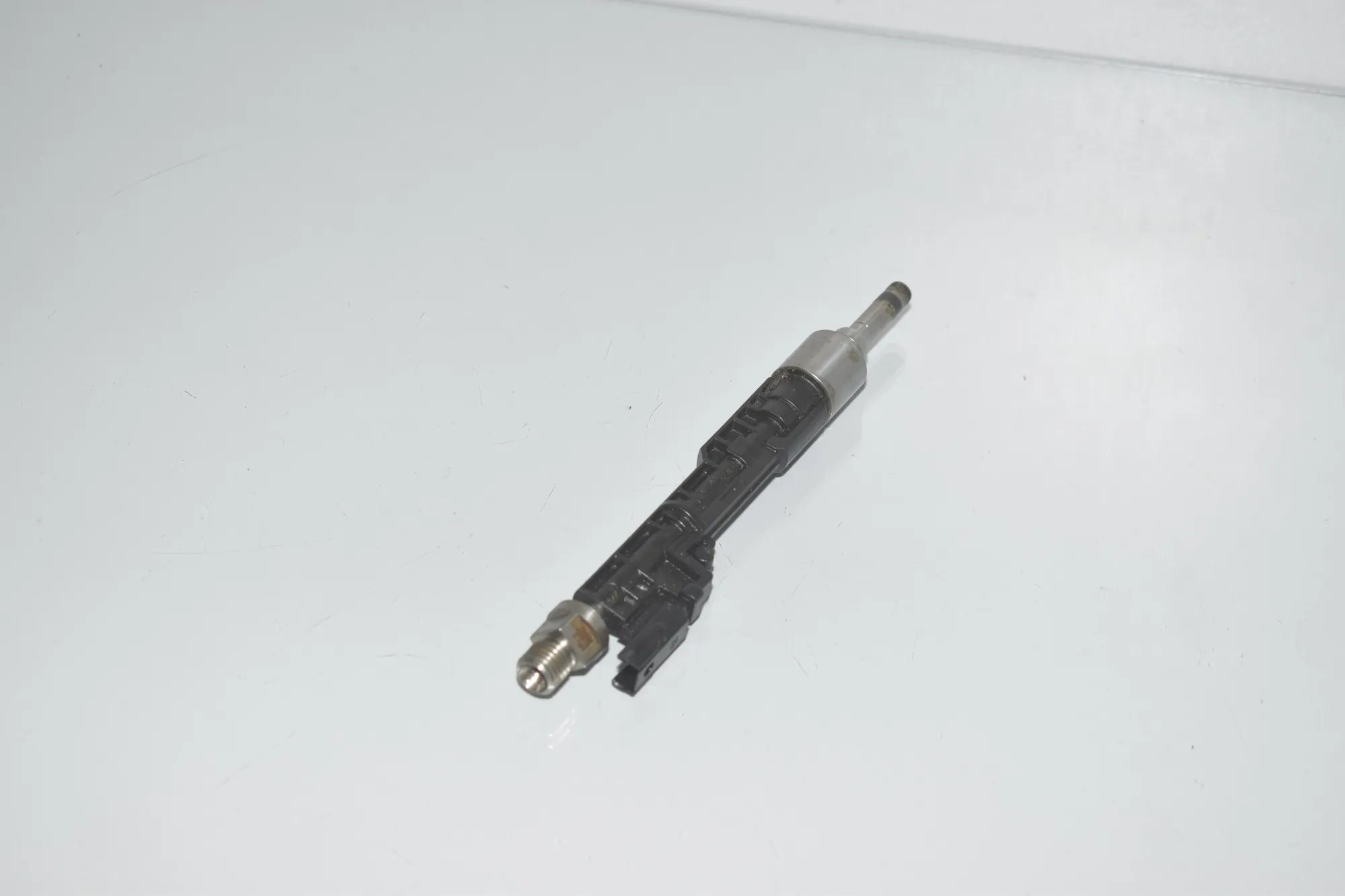 Fuel Injector – OEM 7645956 · BMW 6 Gran Coupe (F06) 650 i xDrive 2013 – 3