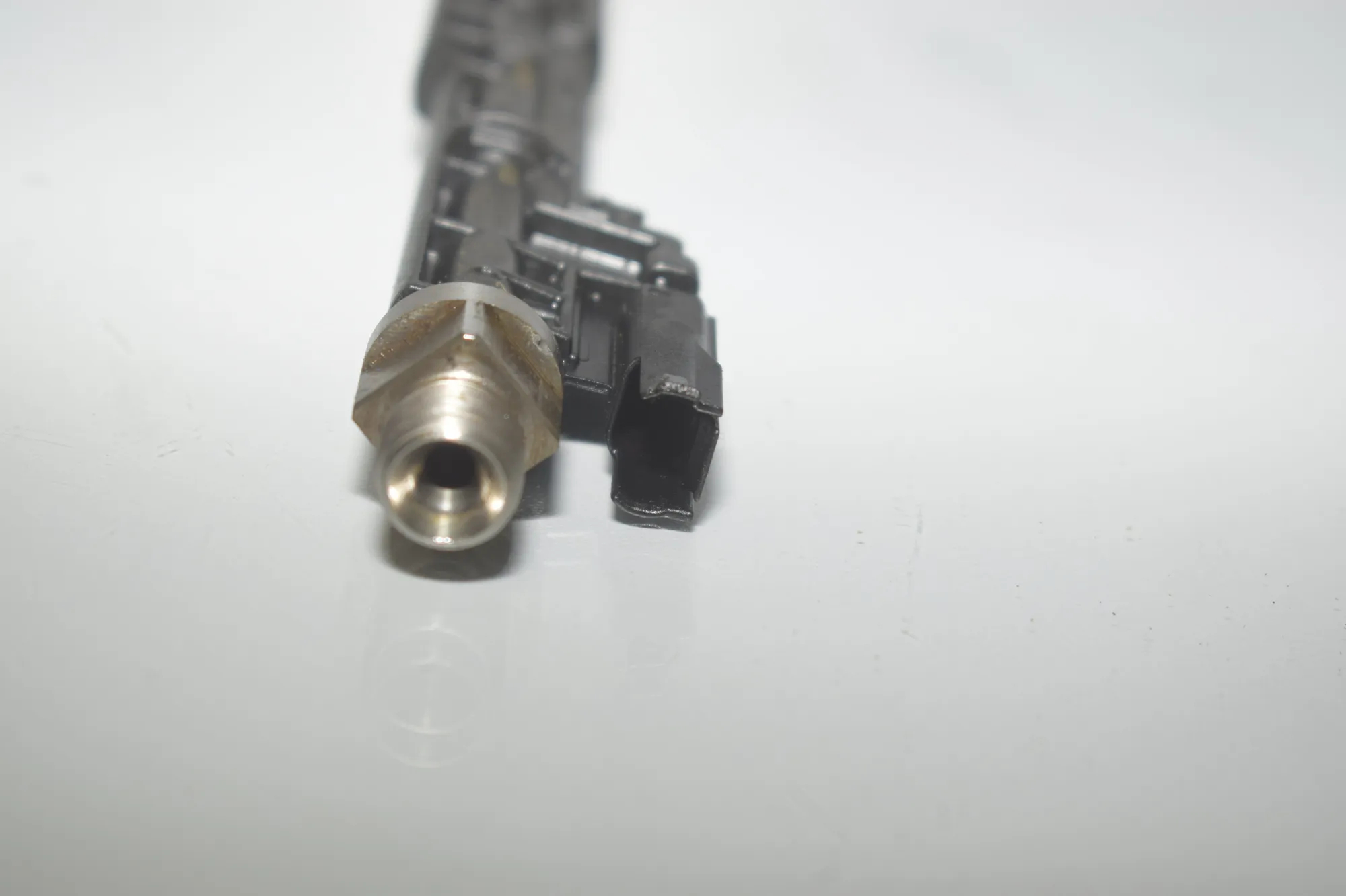 Fuel Injector – OEM 7645956 · BMW 6 Gran Coupe (F06) 650 i xDrive 2013 – 4