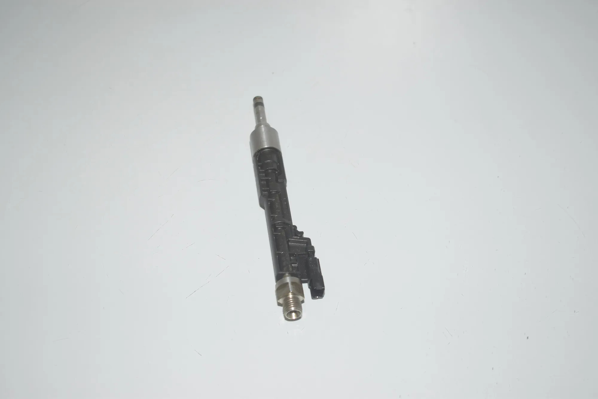 Fuel Injector – OEM 7645956 · BMW 6 Gran Coupe (F06) 650 i xDrive 2013 – 2