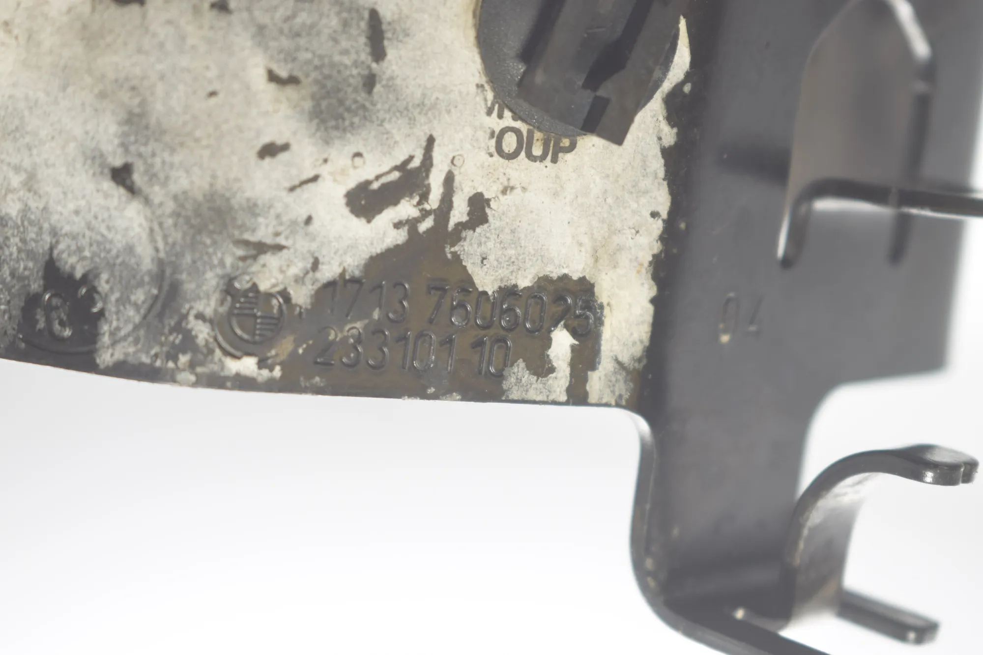 Bracket – OEM 7606025 · BMW 6 Gran Coupe (F06) 650 i xDrive 2013 – 6