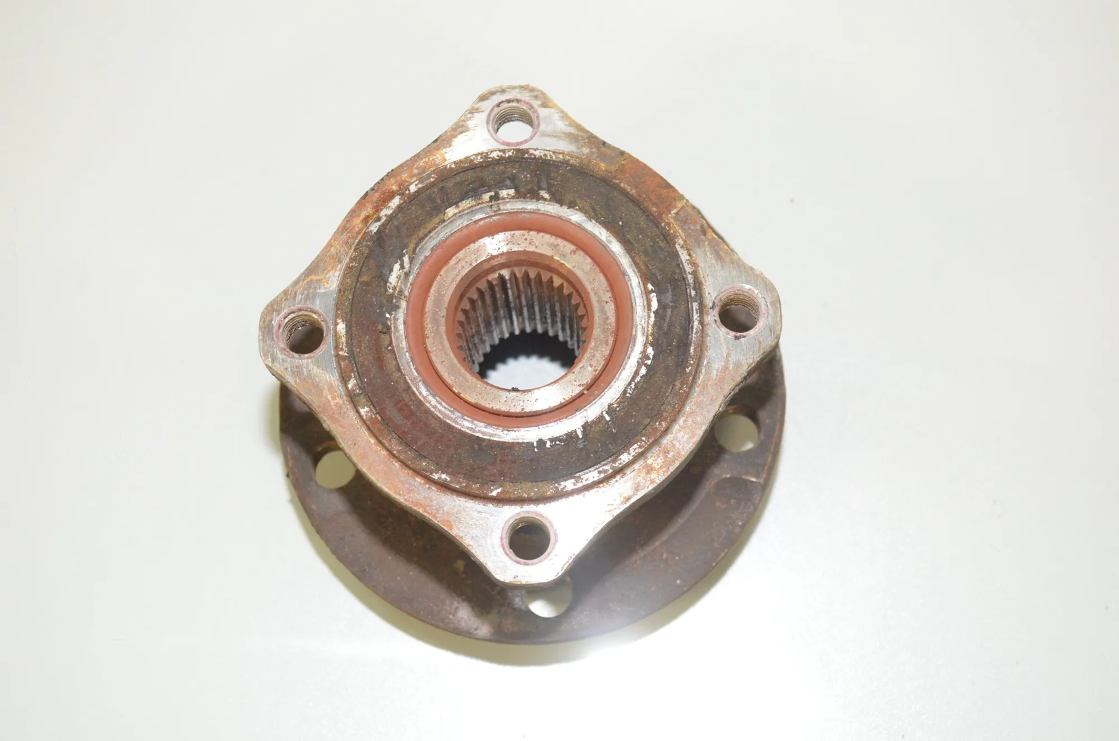 Rear Left Wheel Bearing – OEM 6867806 · BMW 6 Gran Coupe (F06) 650 i xDrive 2013 – 4