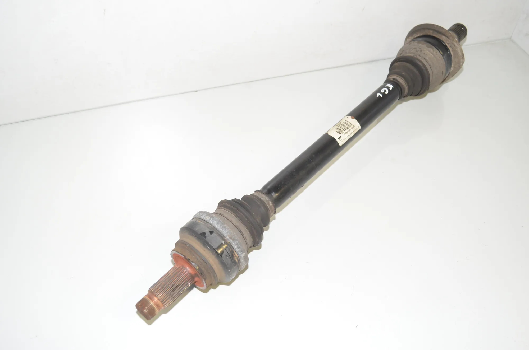 Rear Left Driveshaft – OEM 7566087 · BMW 6 Gran Coupe (F06) 650 i xDrive 2013 – 3