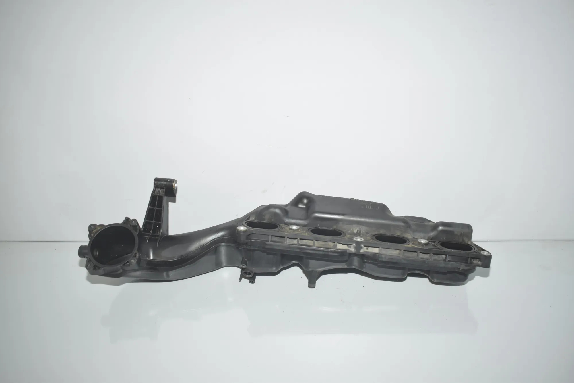 Intake Manifold – OEM 70517457 · BMW 6 Gran Coupe (F06) 650 i xDrive 2013 – 4