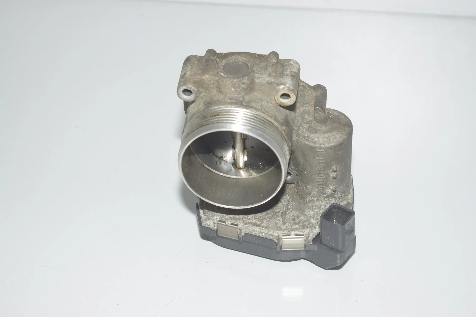 Throttle Body – OEM 7555944 · BMW 6 Gran Coupe (F06) 650 i xDrive 2013 – 2